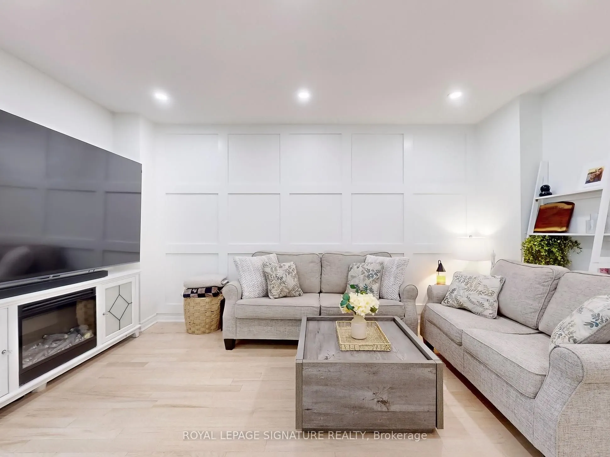 4171 Glen Erin Drive, #17