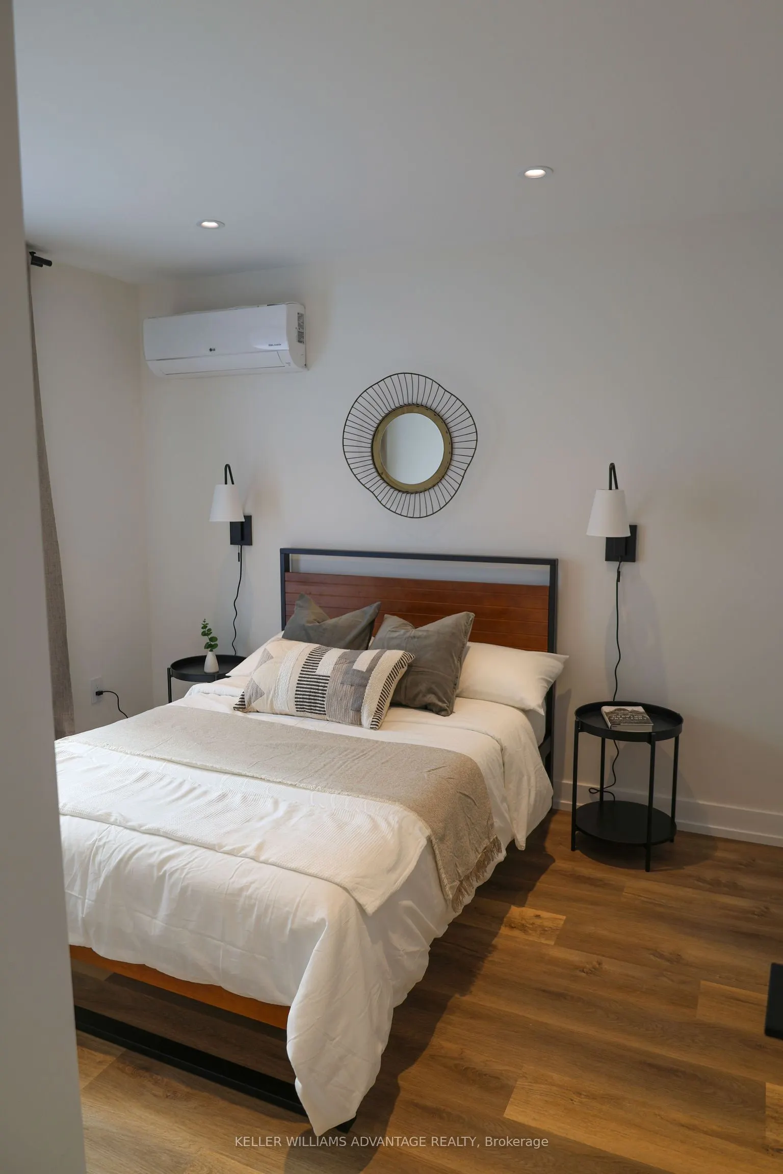 50 Castleton Avenue, #Unit 4