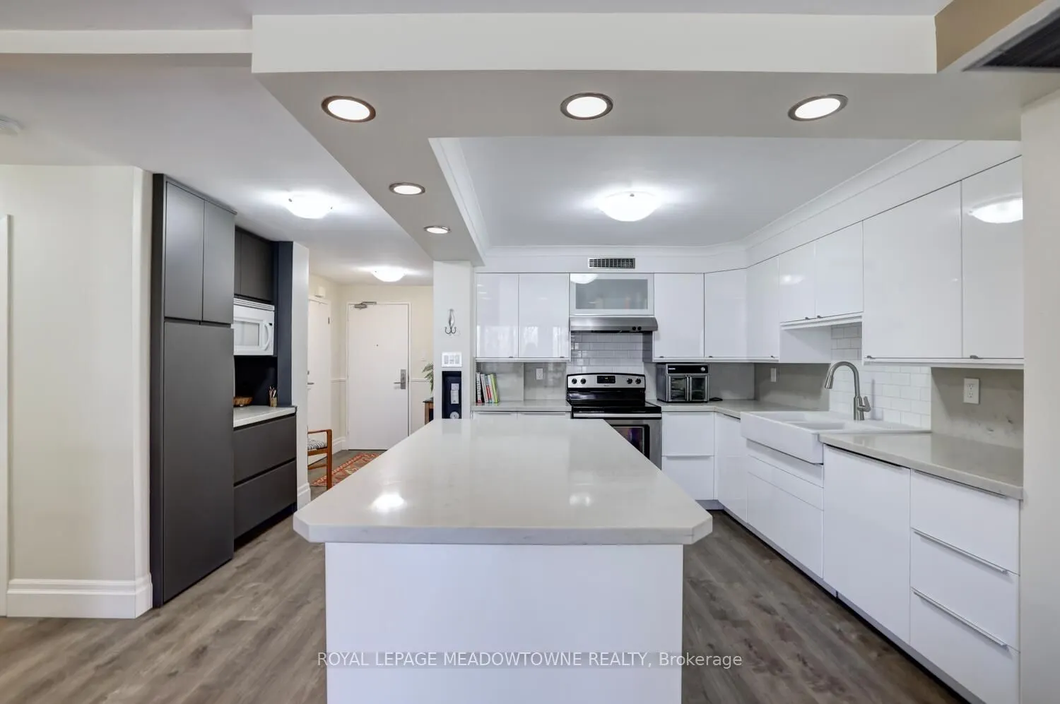 1400 Dixie Road, #504