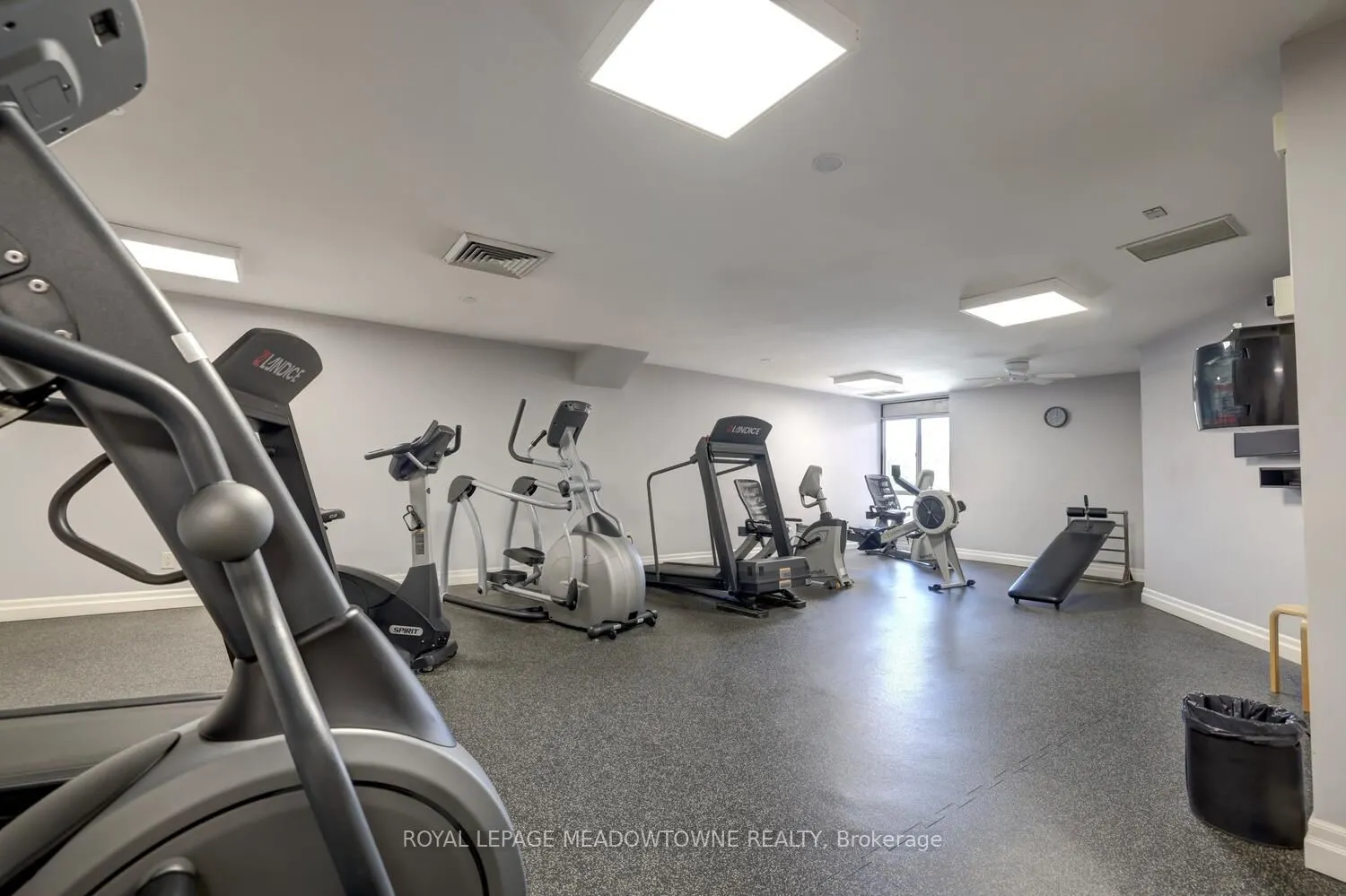 1400 Dixie Road, #504