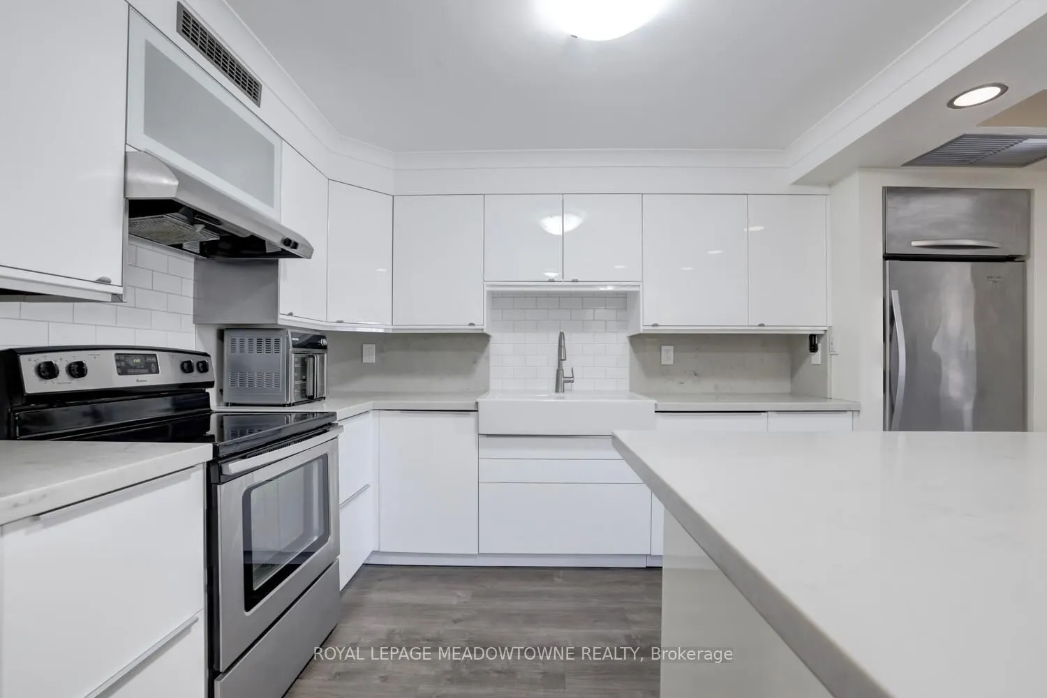 1400 Dixie Road, #504