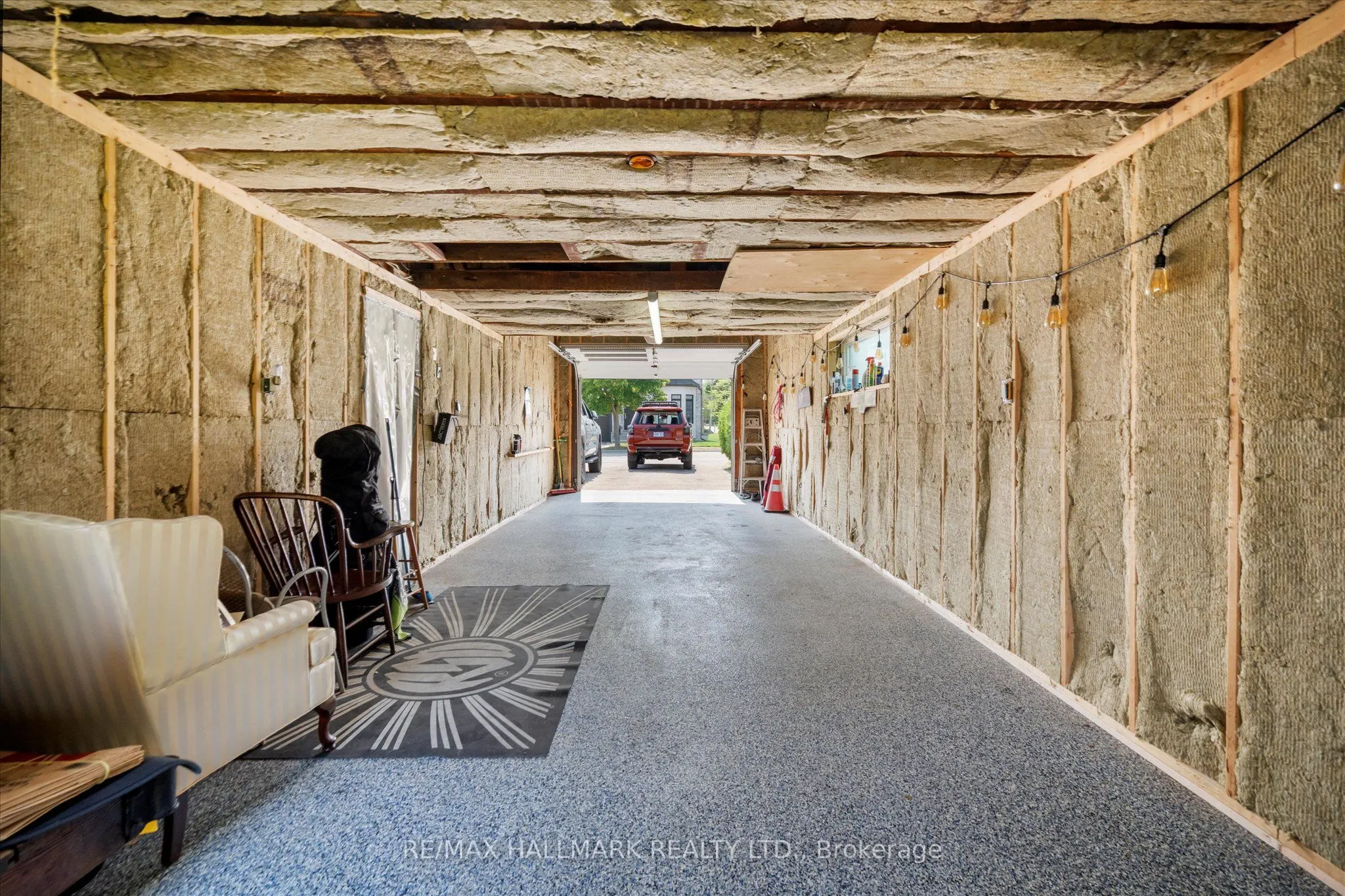1211 Ogden Avenue