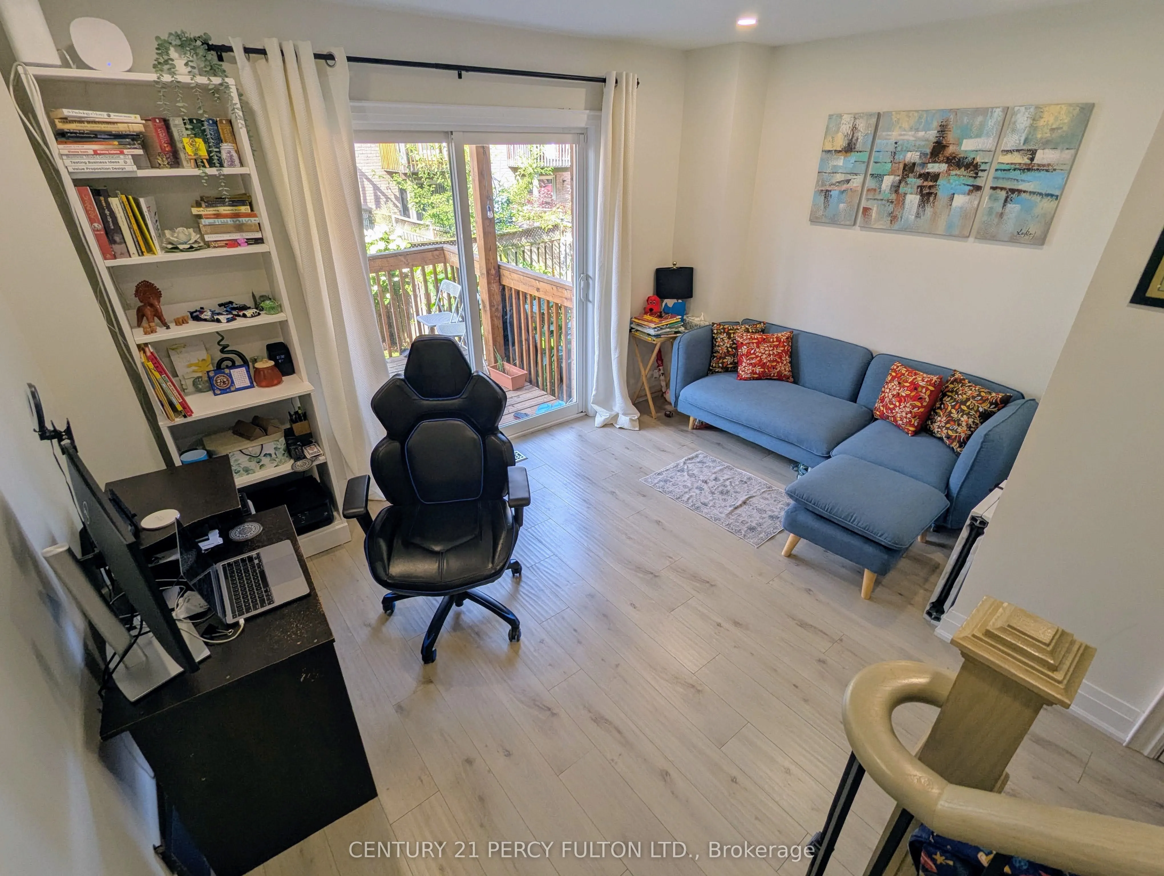 3305 Redpath Circle