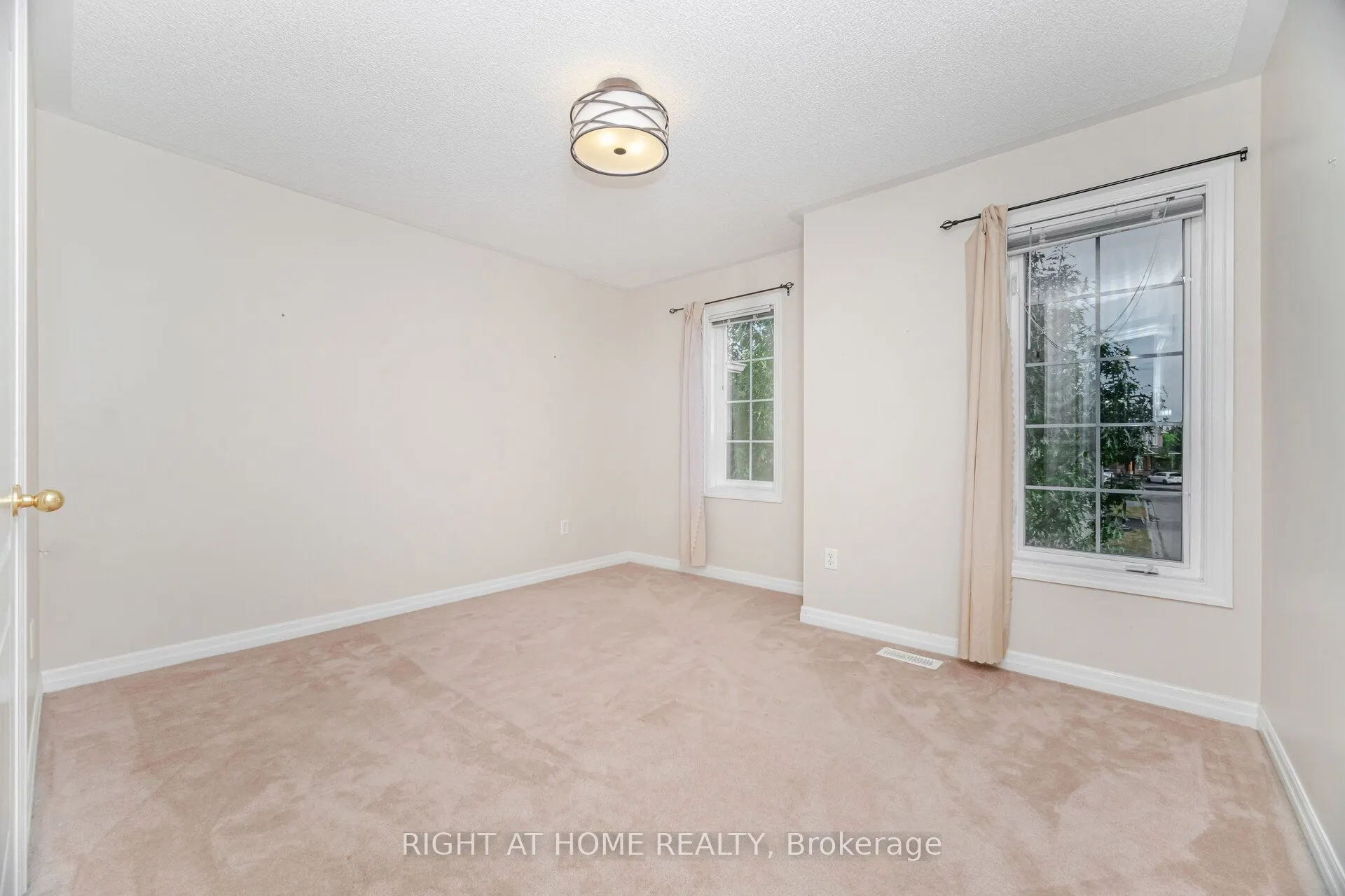 2499 Scotch Pine Drive