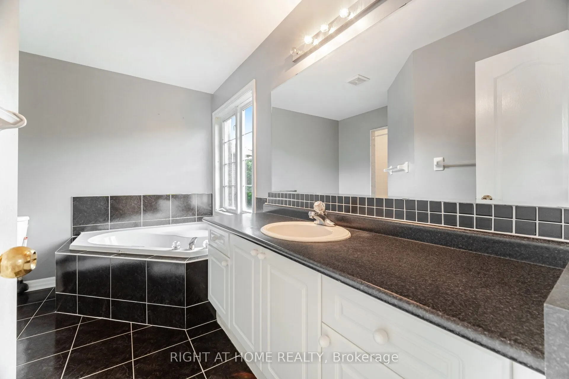 2499 Scotch Pine Drive