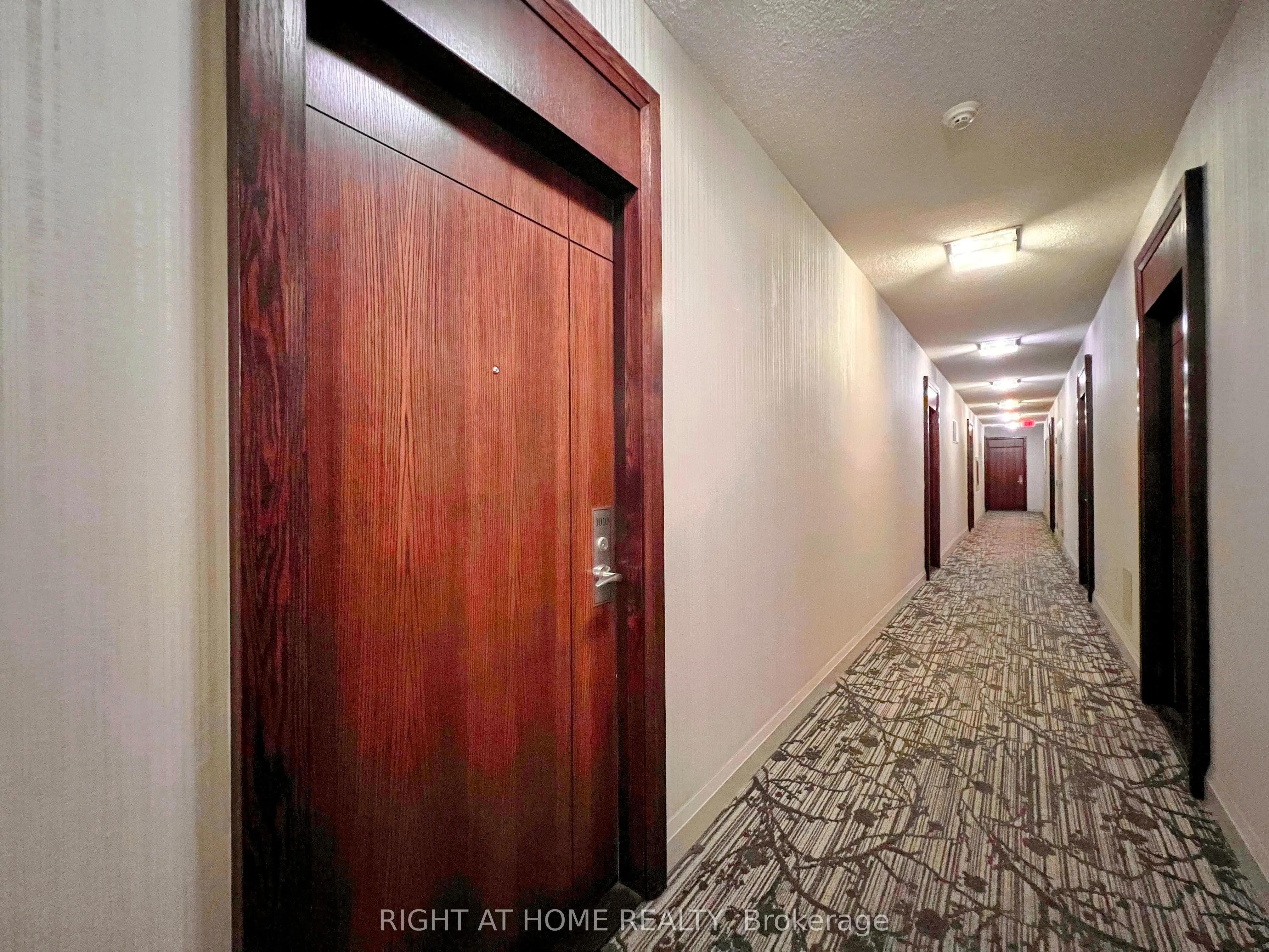 339 Rathburn Road W, #1010