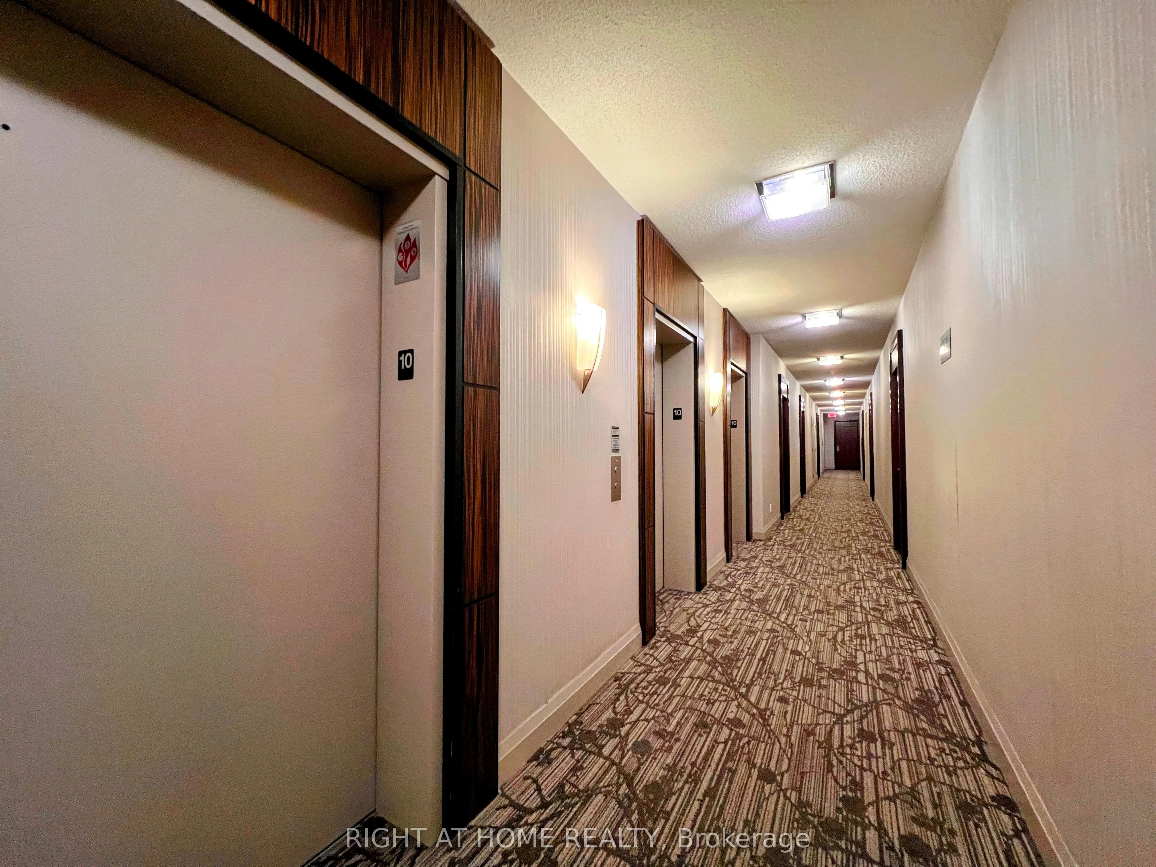 339 Rathburn Road W, #1010