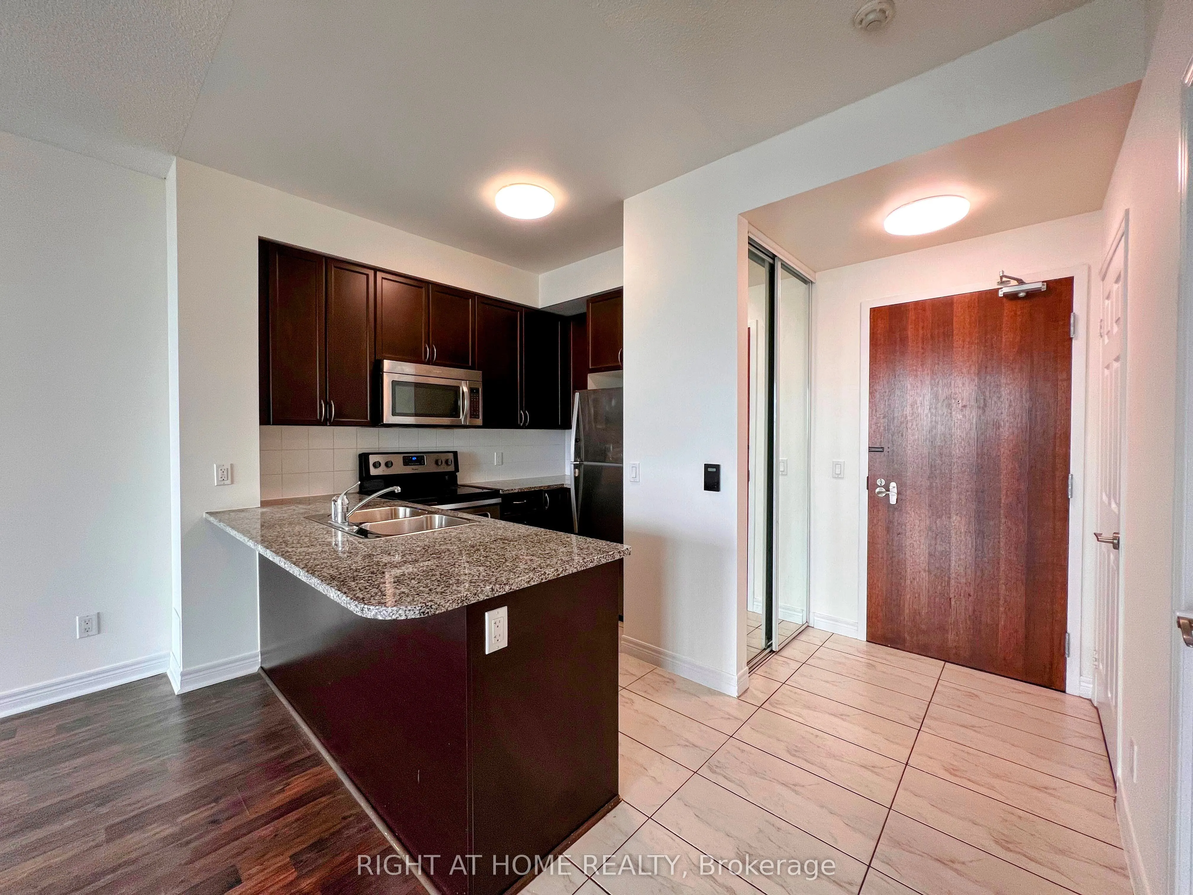 339 Rathburn Road W, #1010