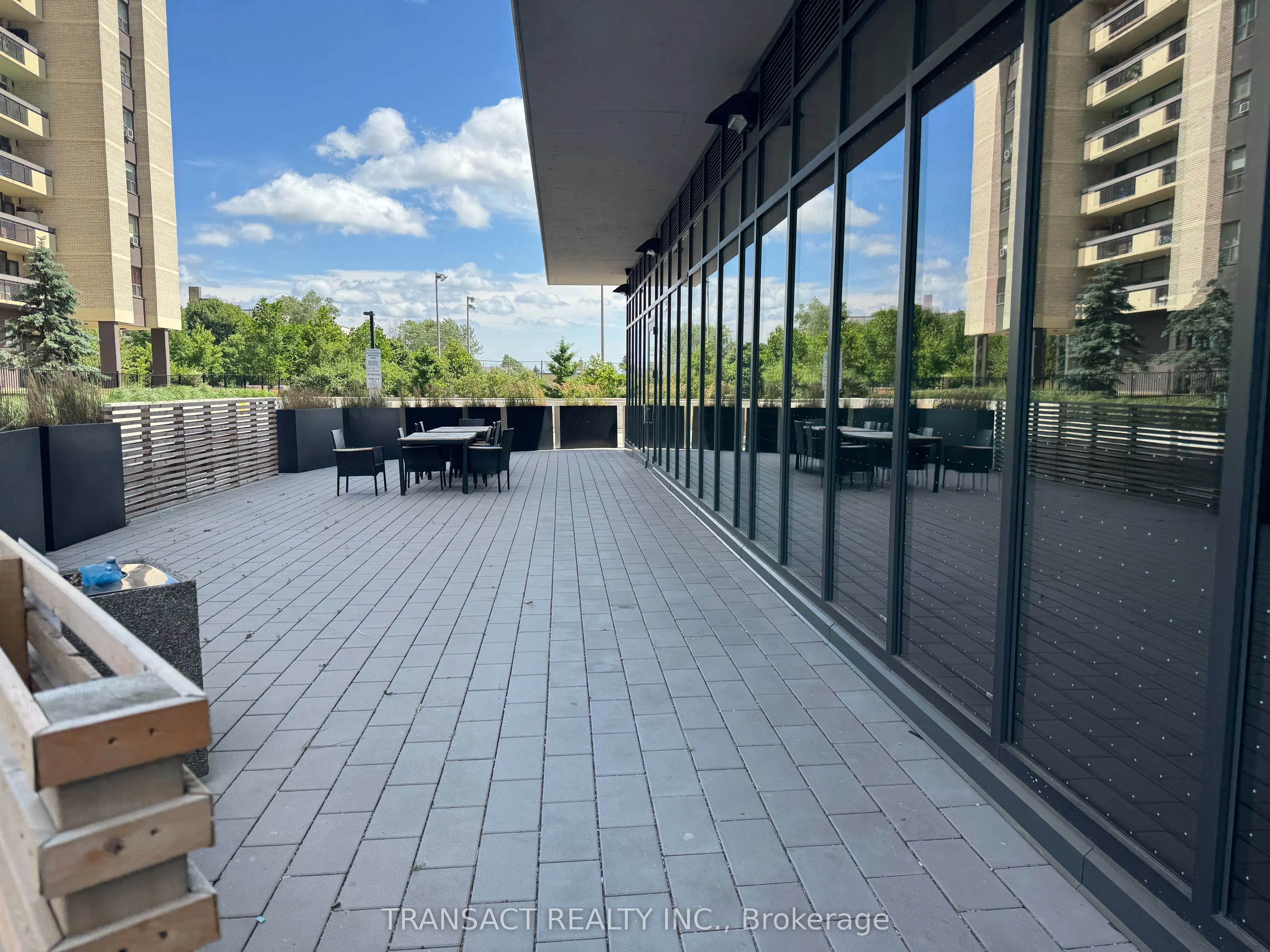 1461 Lawrence Avenue W, #803