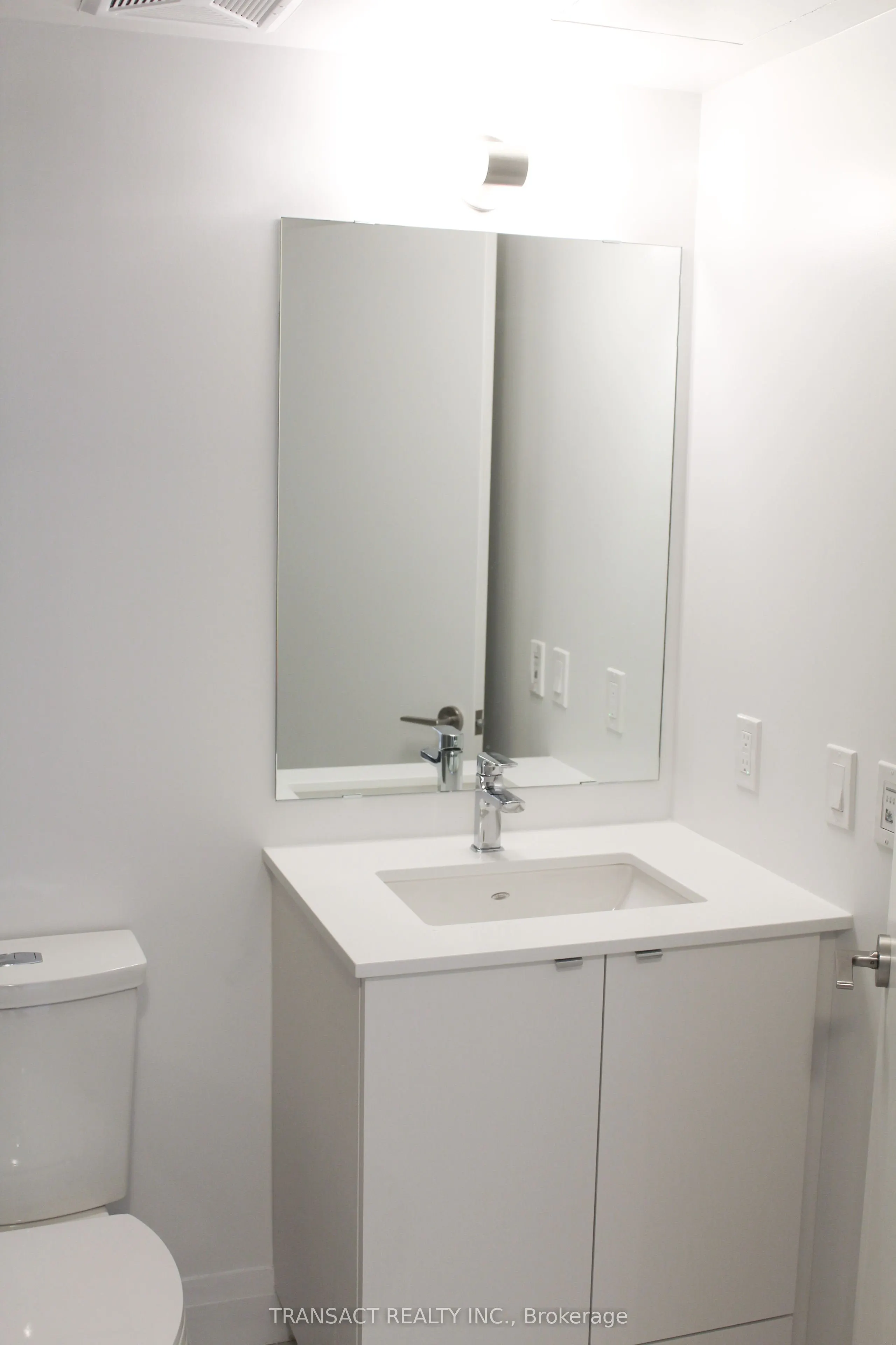 1461 Lawrence Avenue W, #803