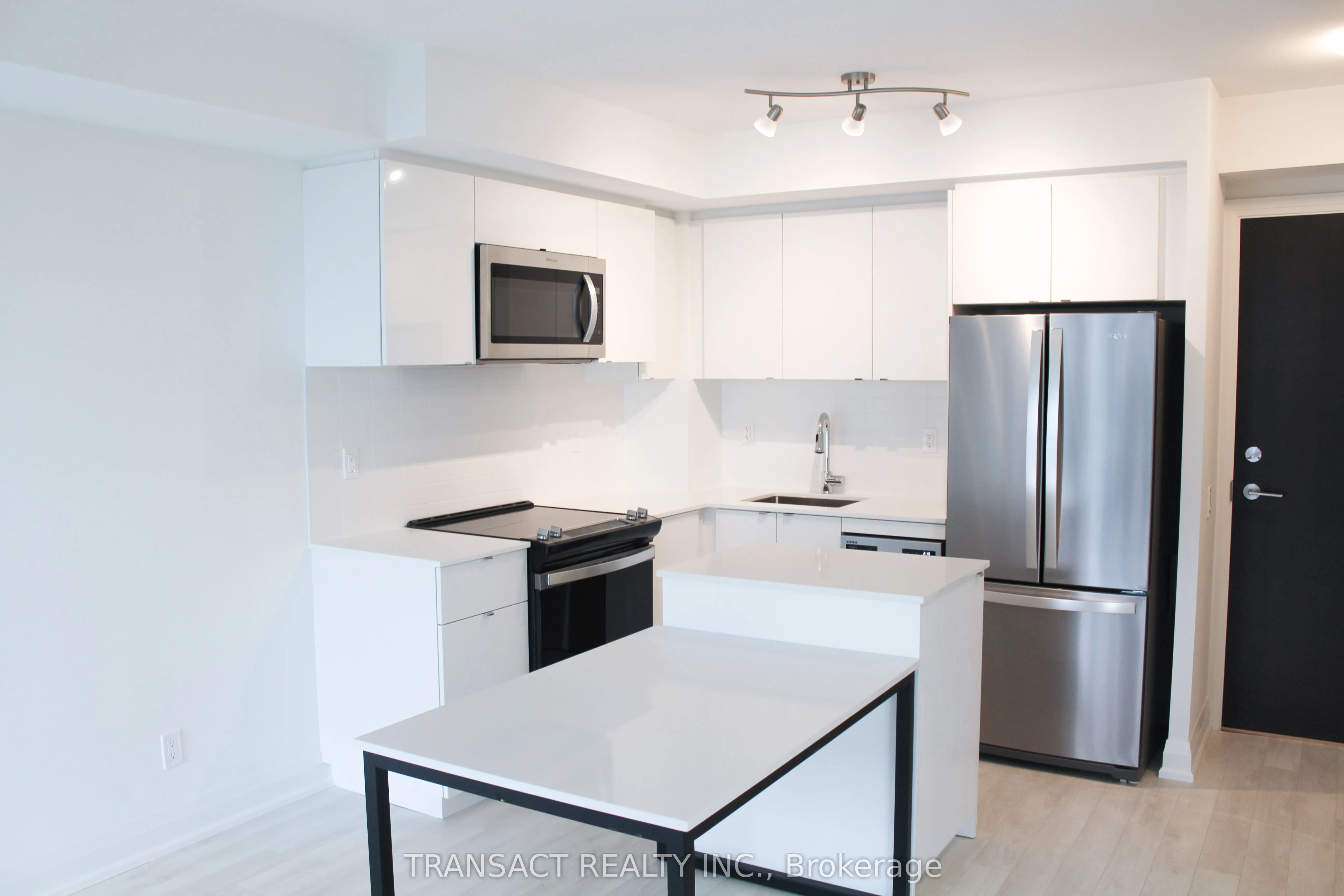 1461 Lawrence Avenue W, #803