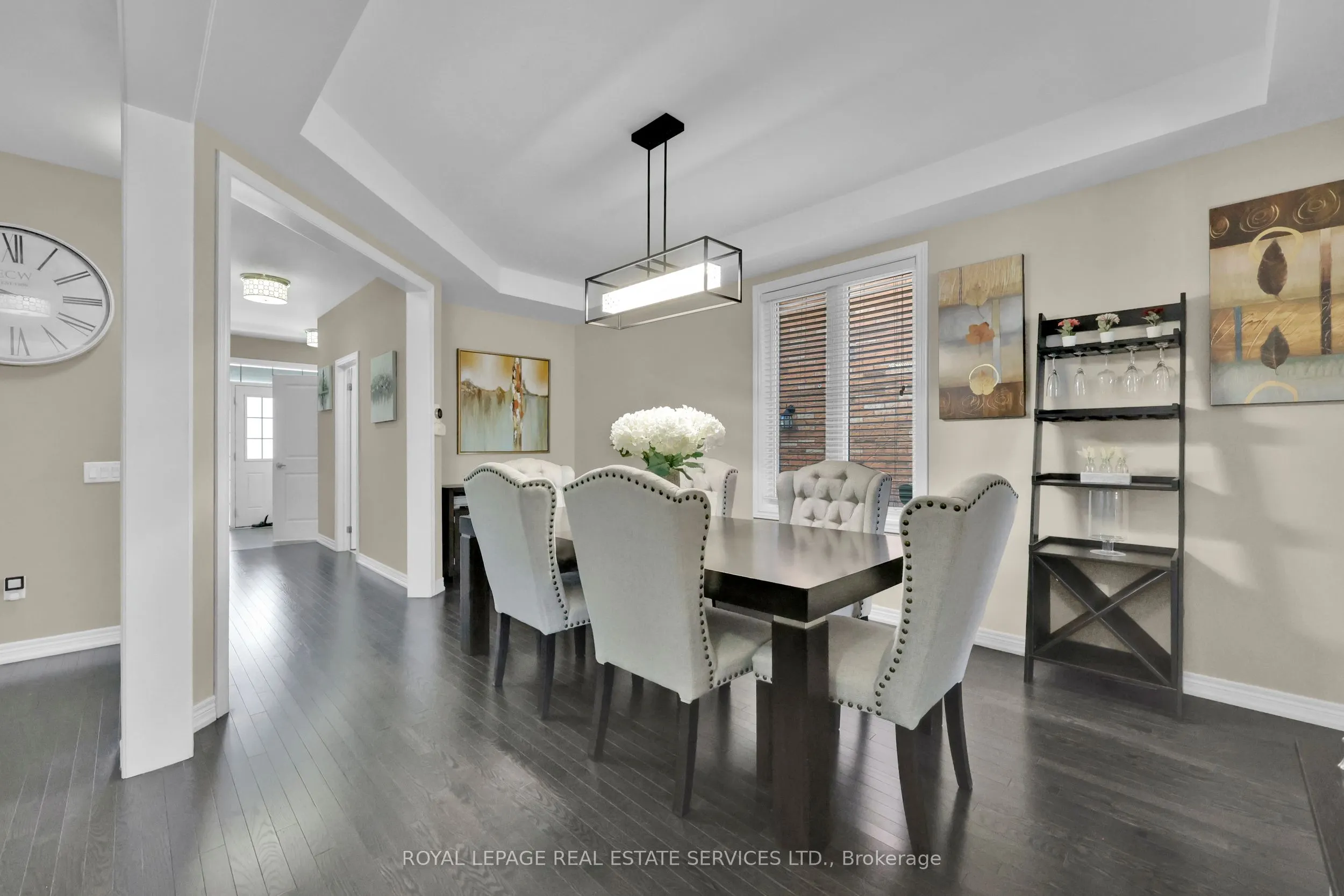 60 Valleyway Drive W