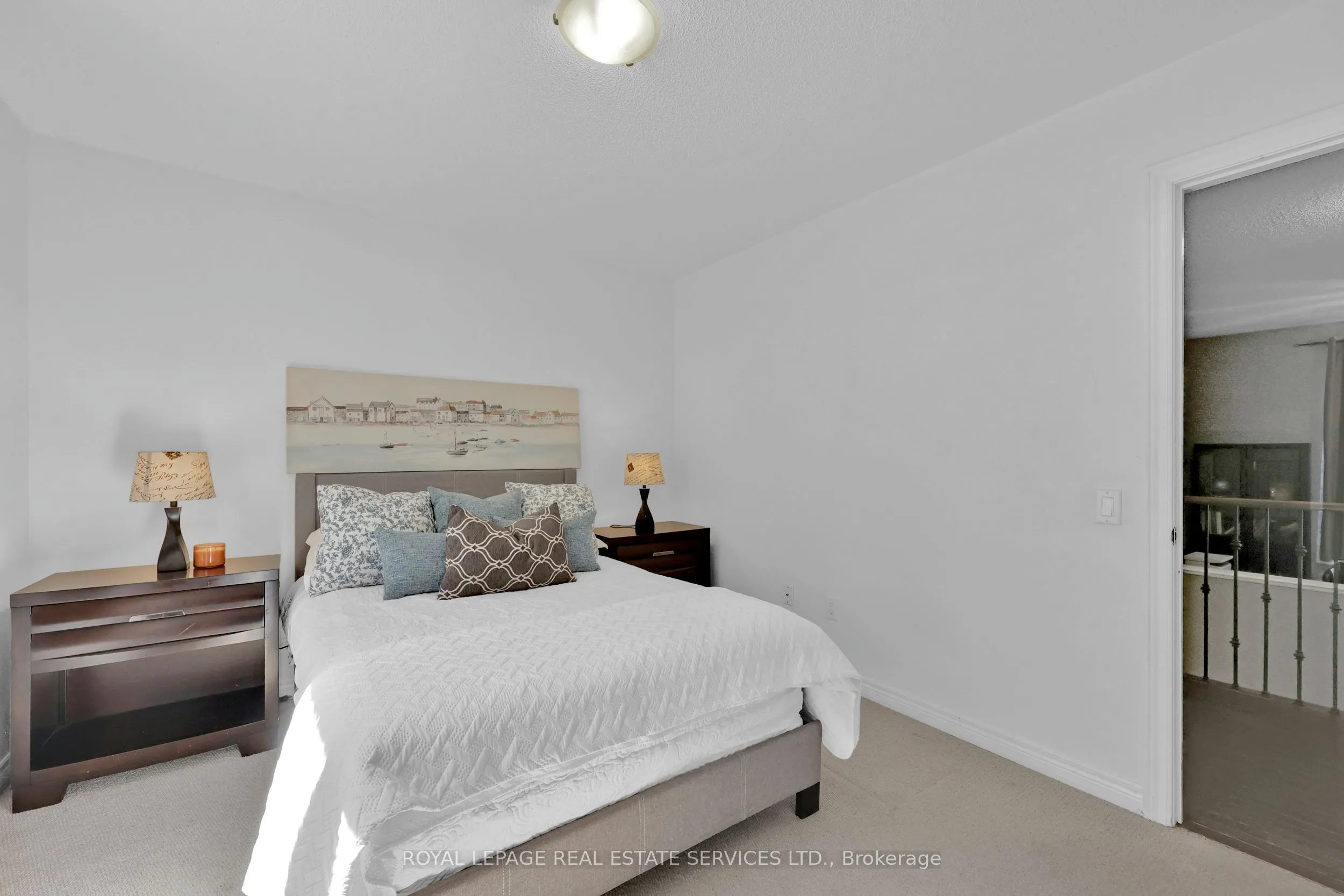 60 Valleyway Drive W