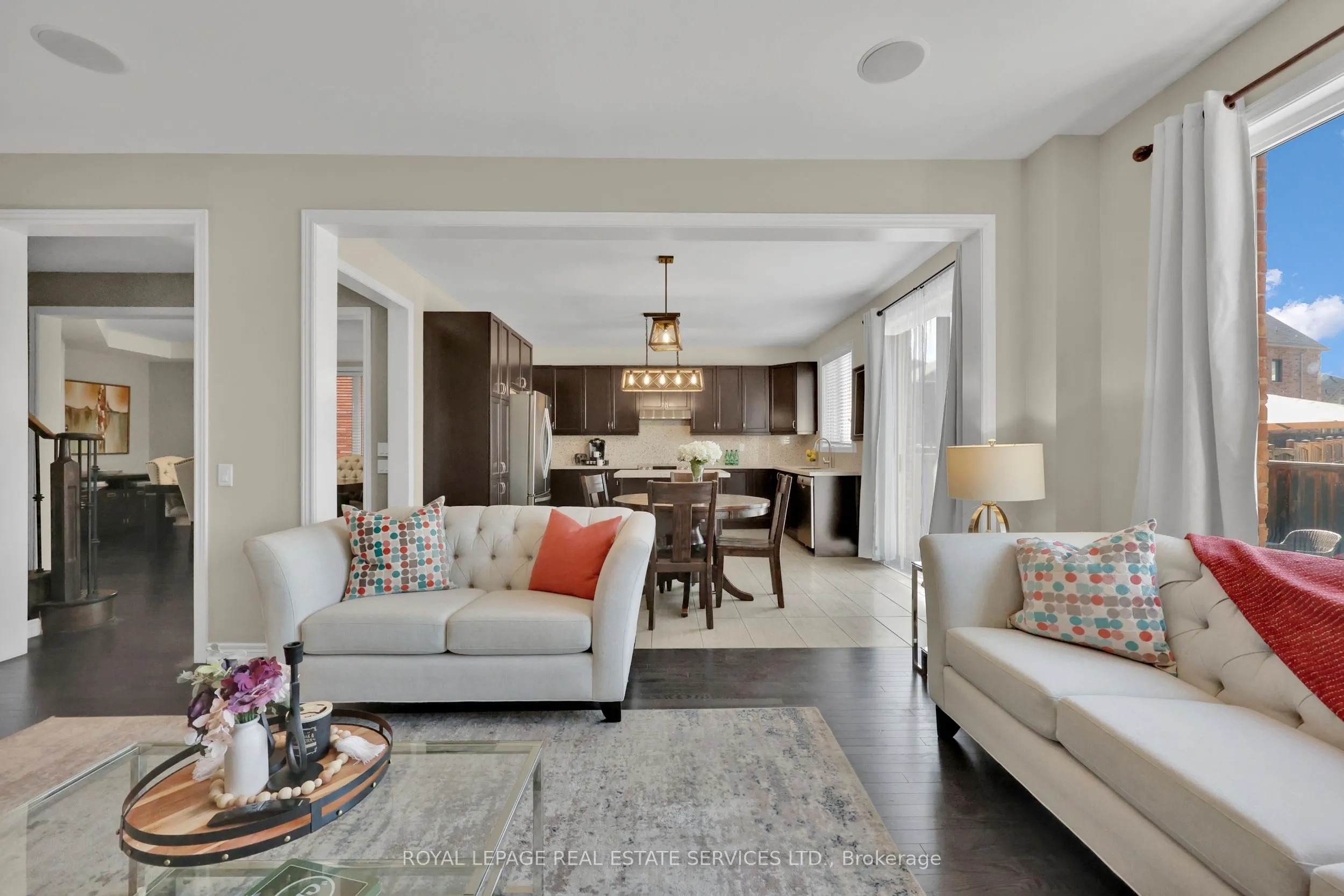 60 Valleyway Drive W