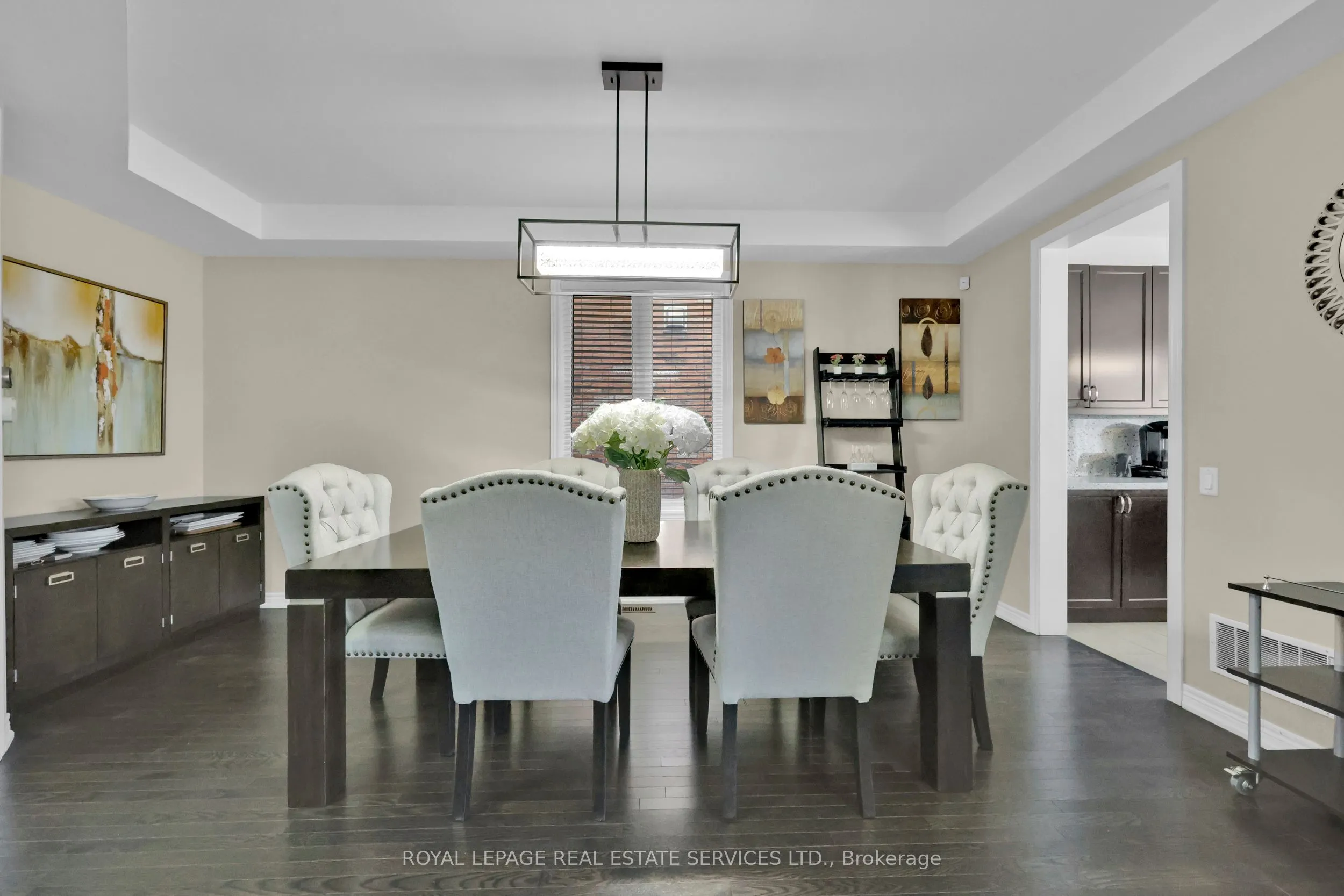 60 Valleyway Drive W