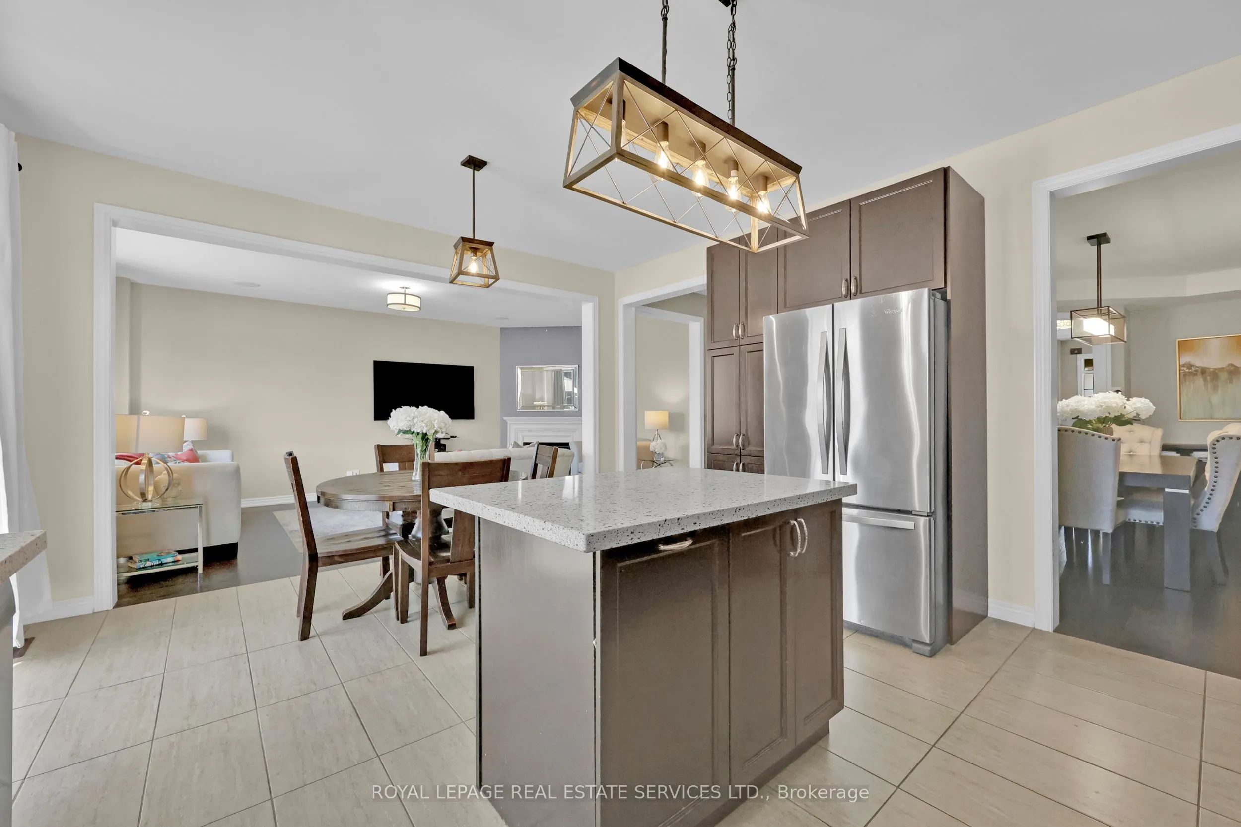 60 Valleyway Drive W