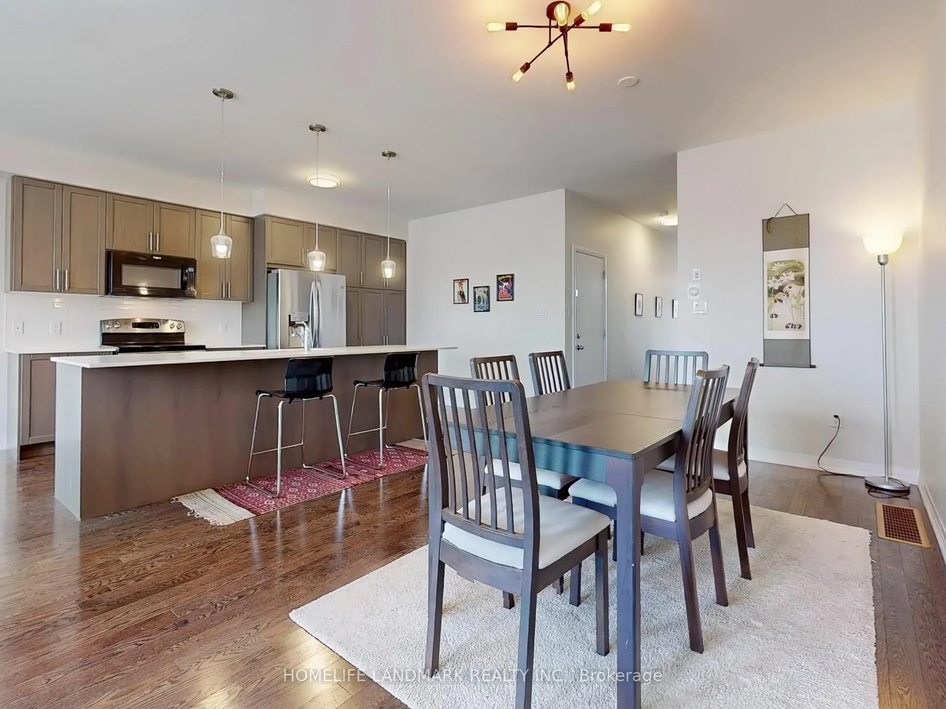 813 Banks Crescent