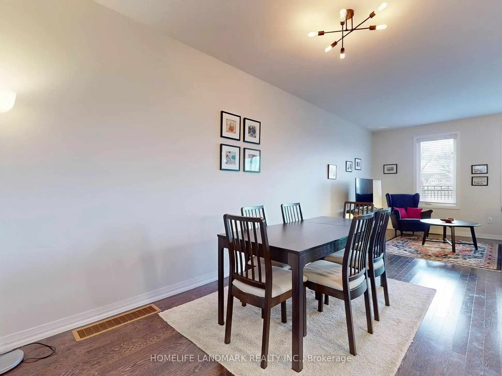 813 Banks Crescent