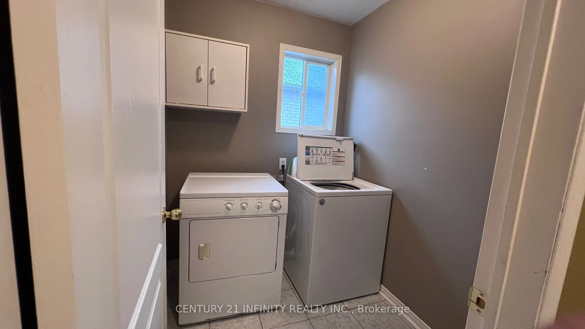 17 Studebaker Trail