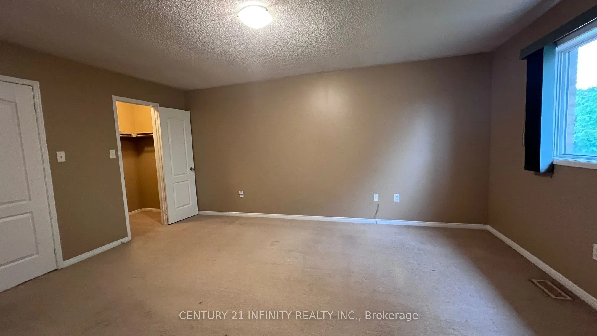 17 Studebaker Trail