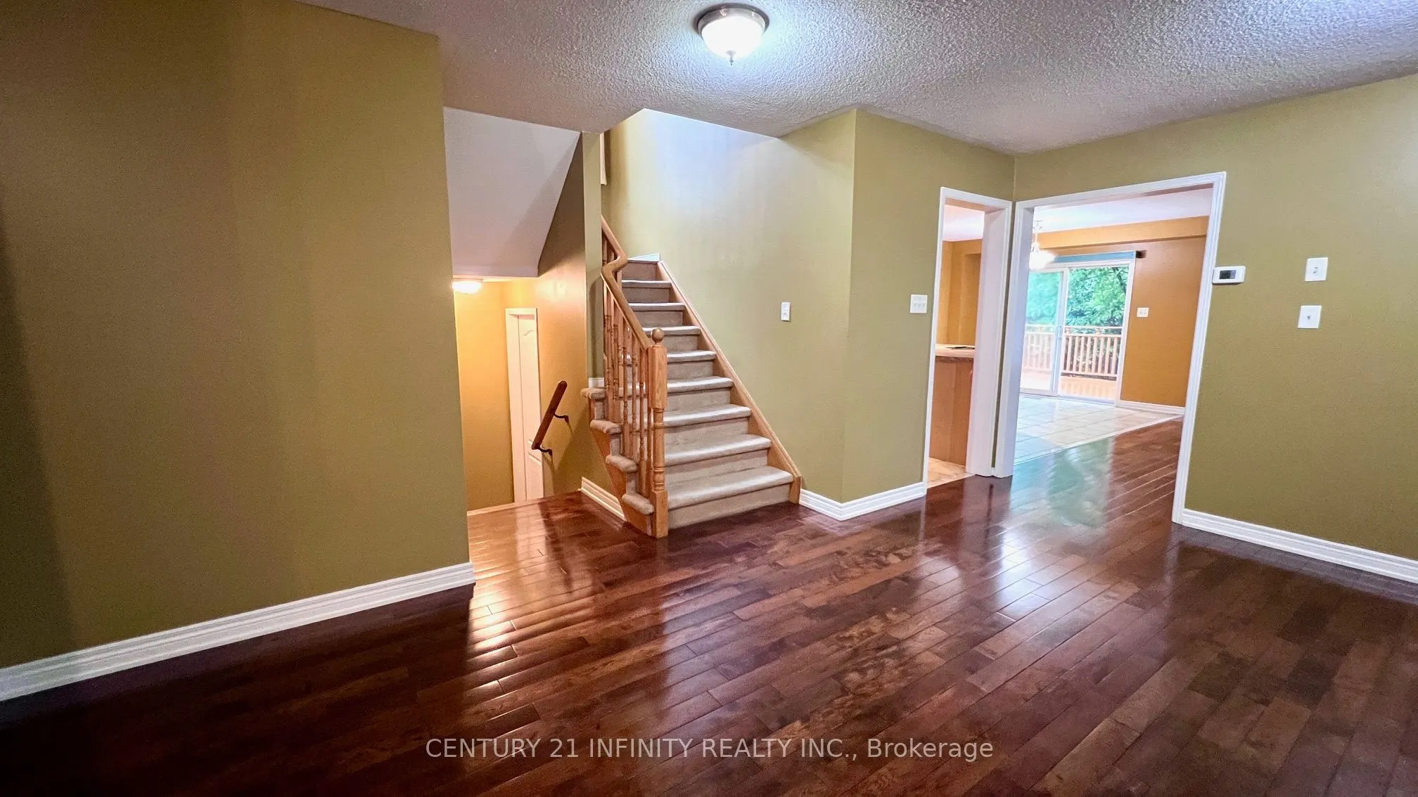 17 Studebaker Trail