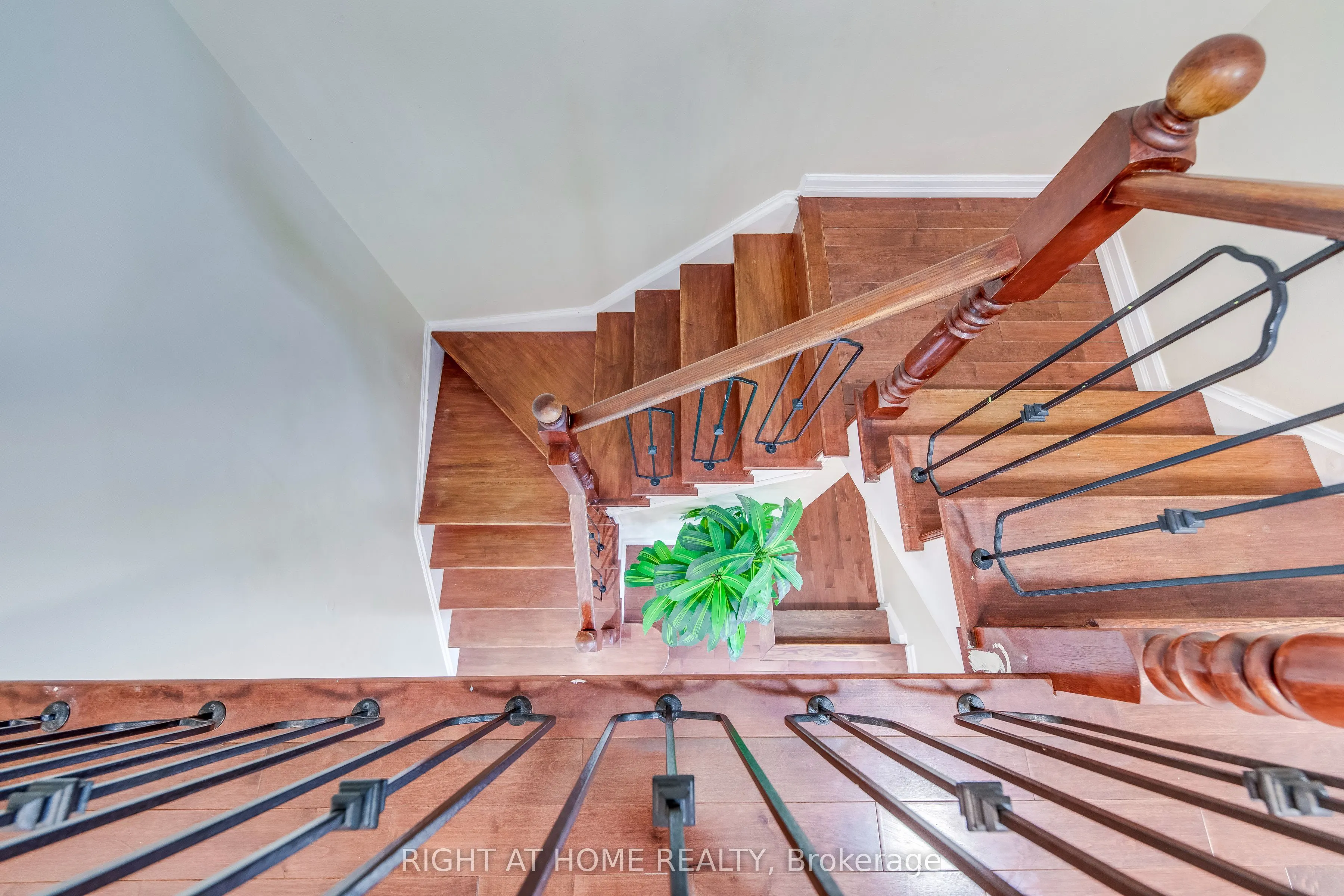 3048 Jenn Avenue