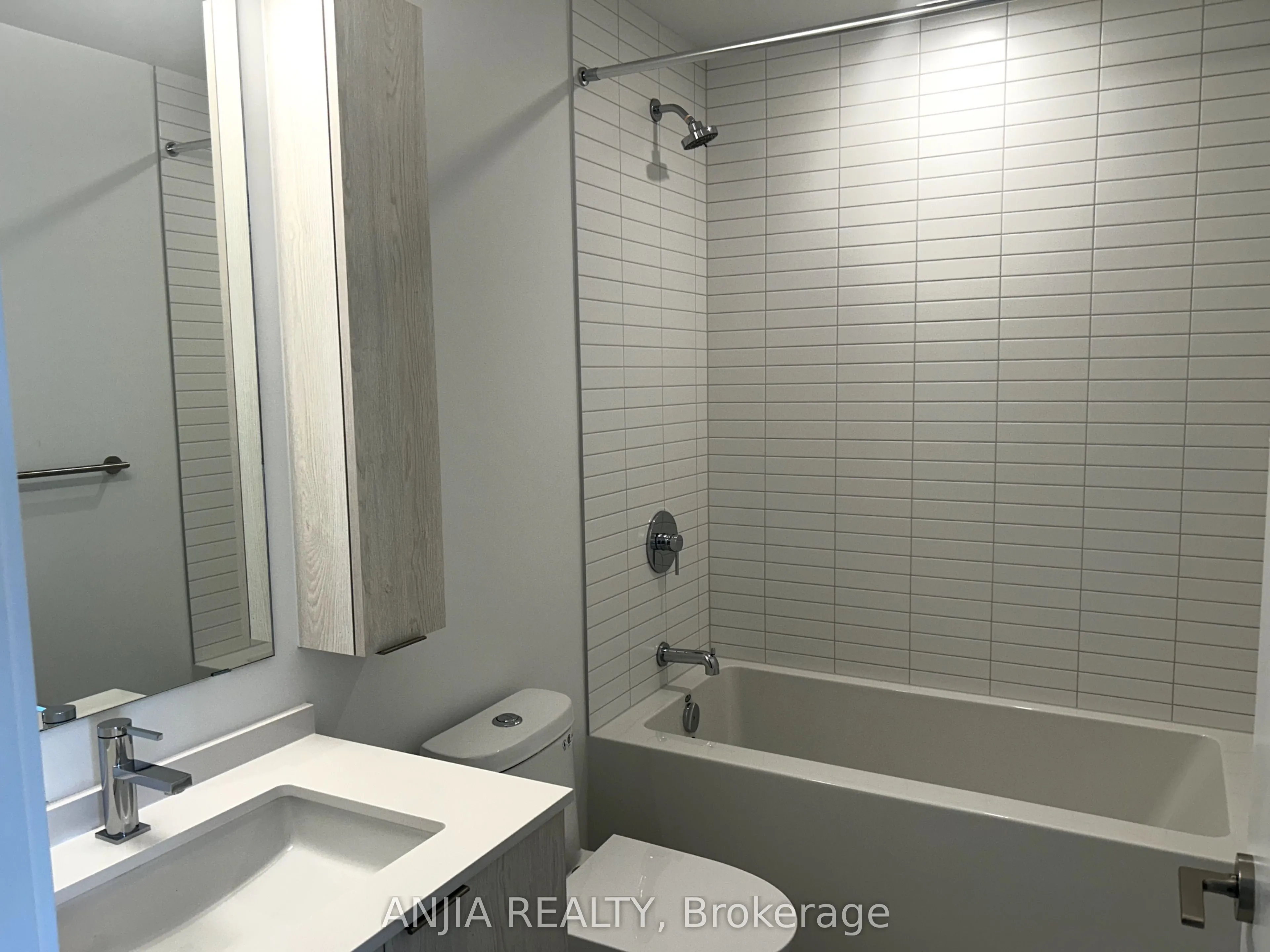 3009 NOVAR Road, #711