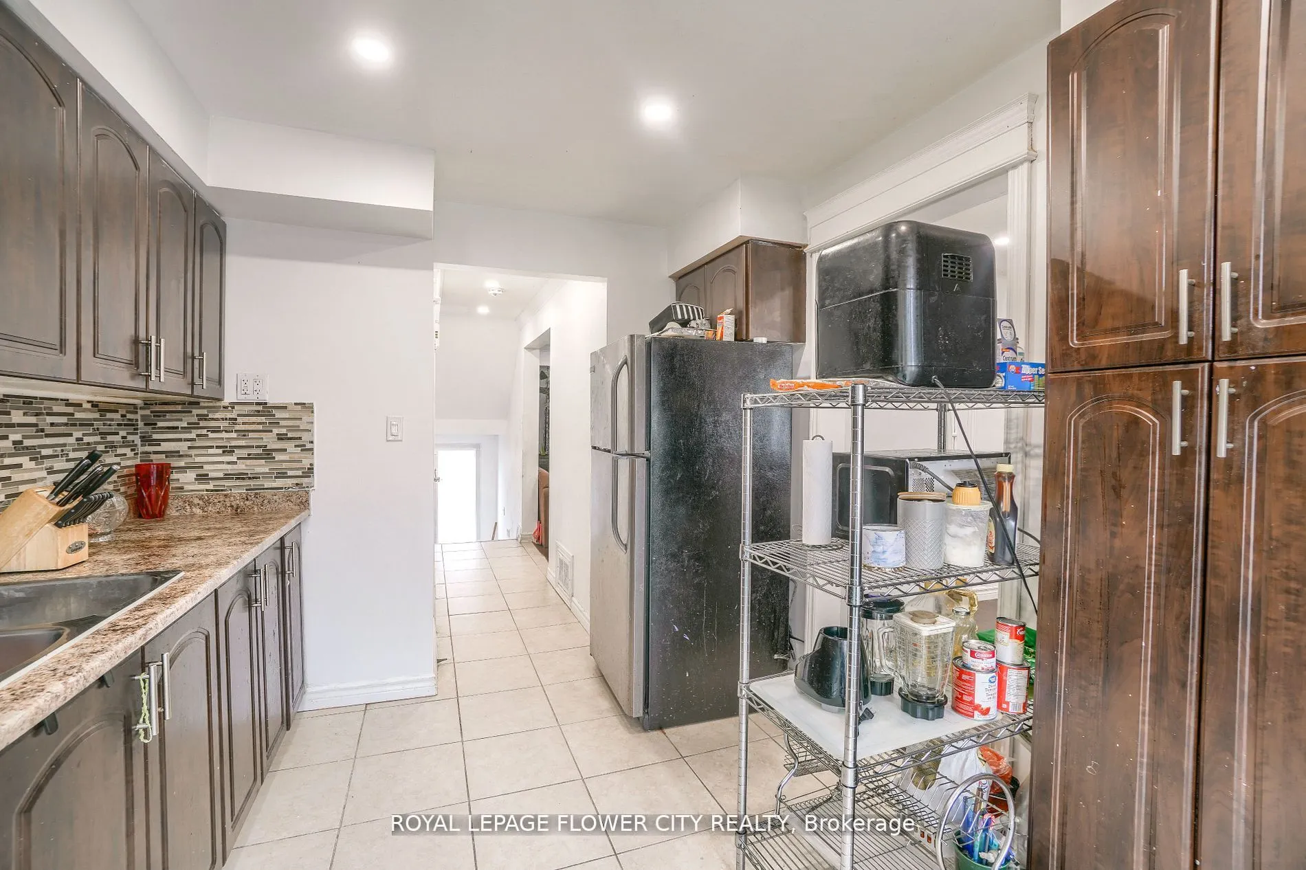 7475 Goreway Drive, #49