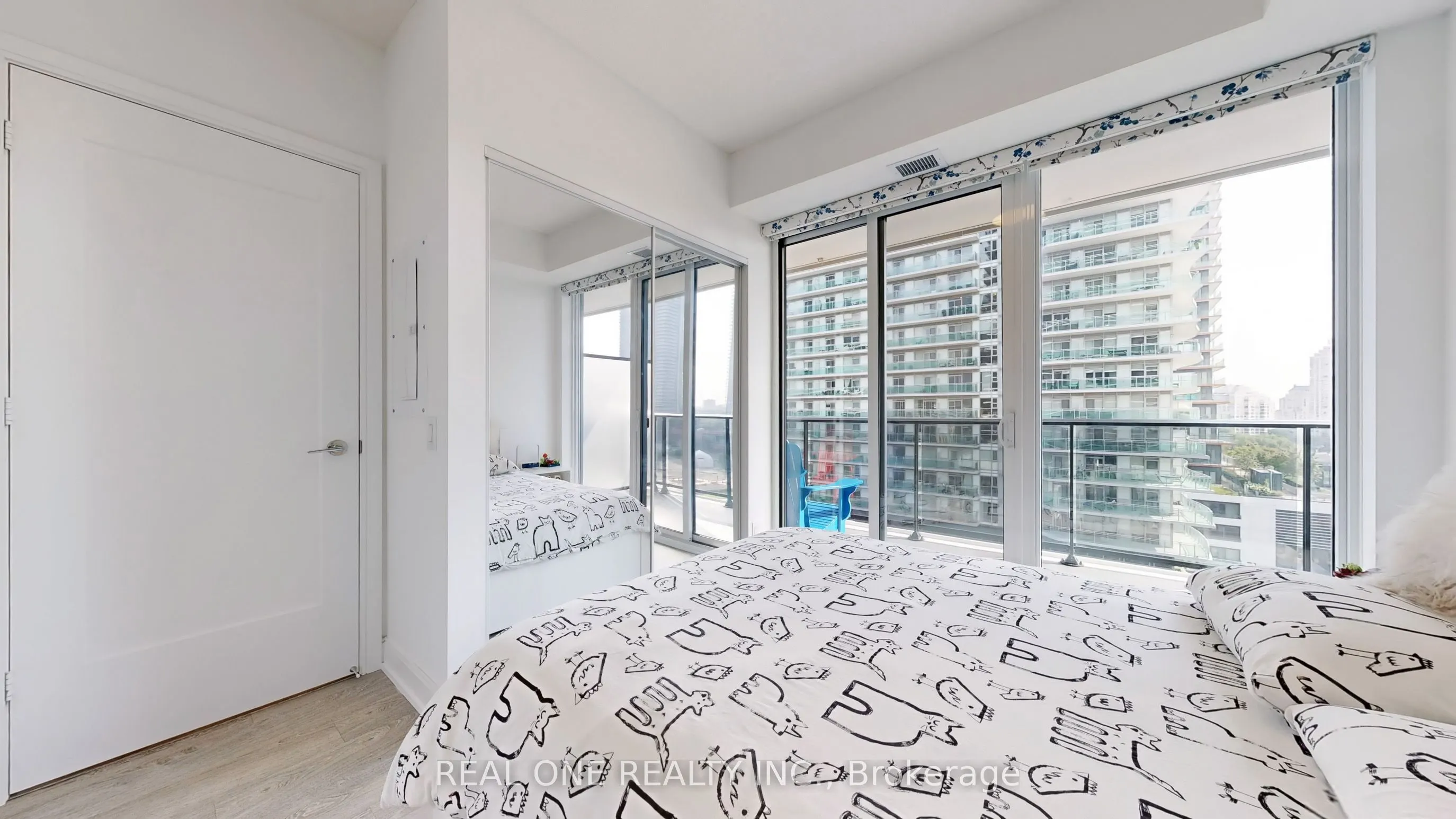 70 Annie Craig Drive, #808