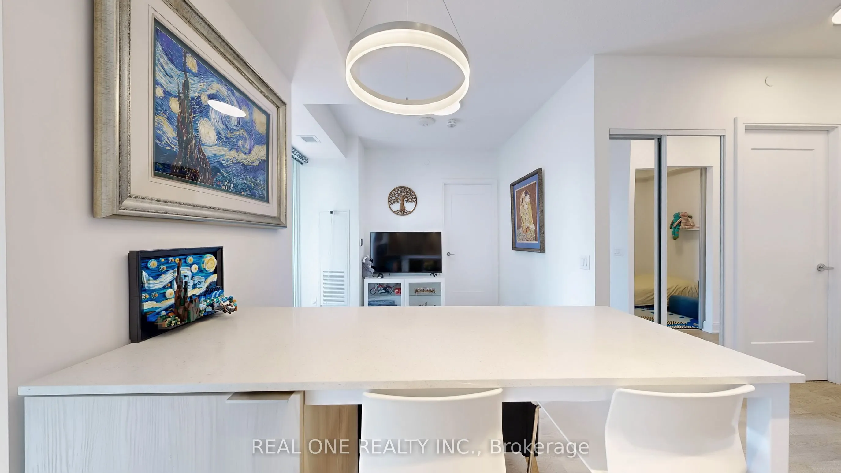 70 Annie Craig Drive, #808