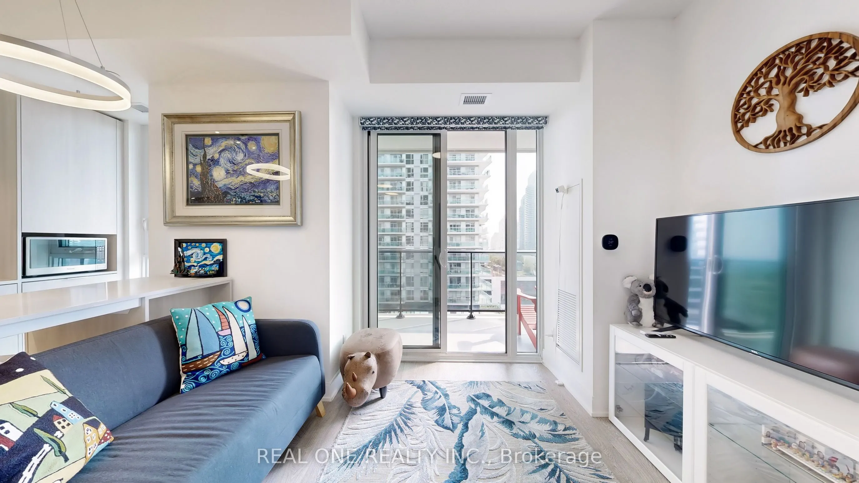 70 Annie Craig Drive, #808