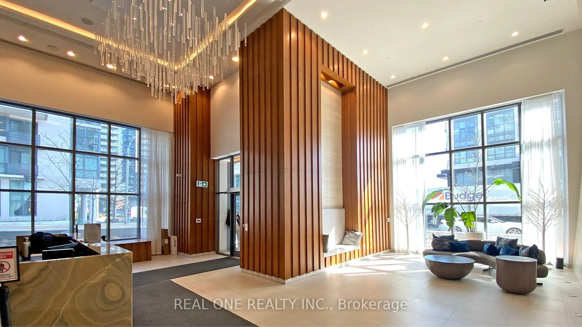 70 Annie Craig Drive, #808