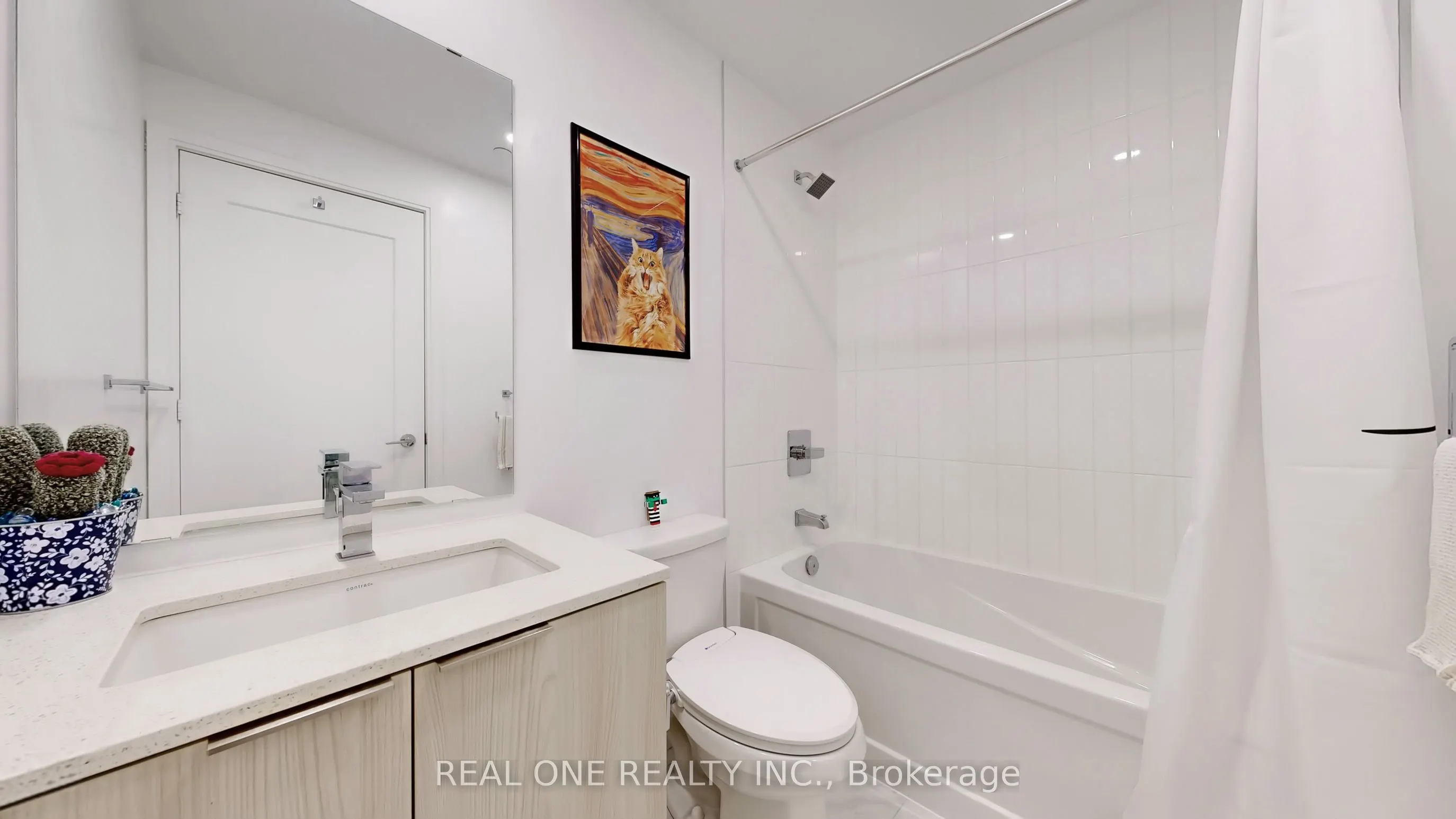 70 Annie Craig Drive, #808