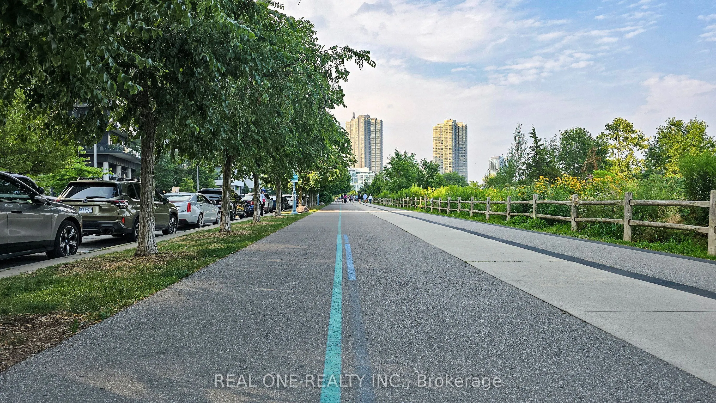 70 Annie Craig Drive, #808