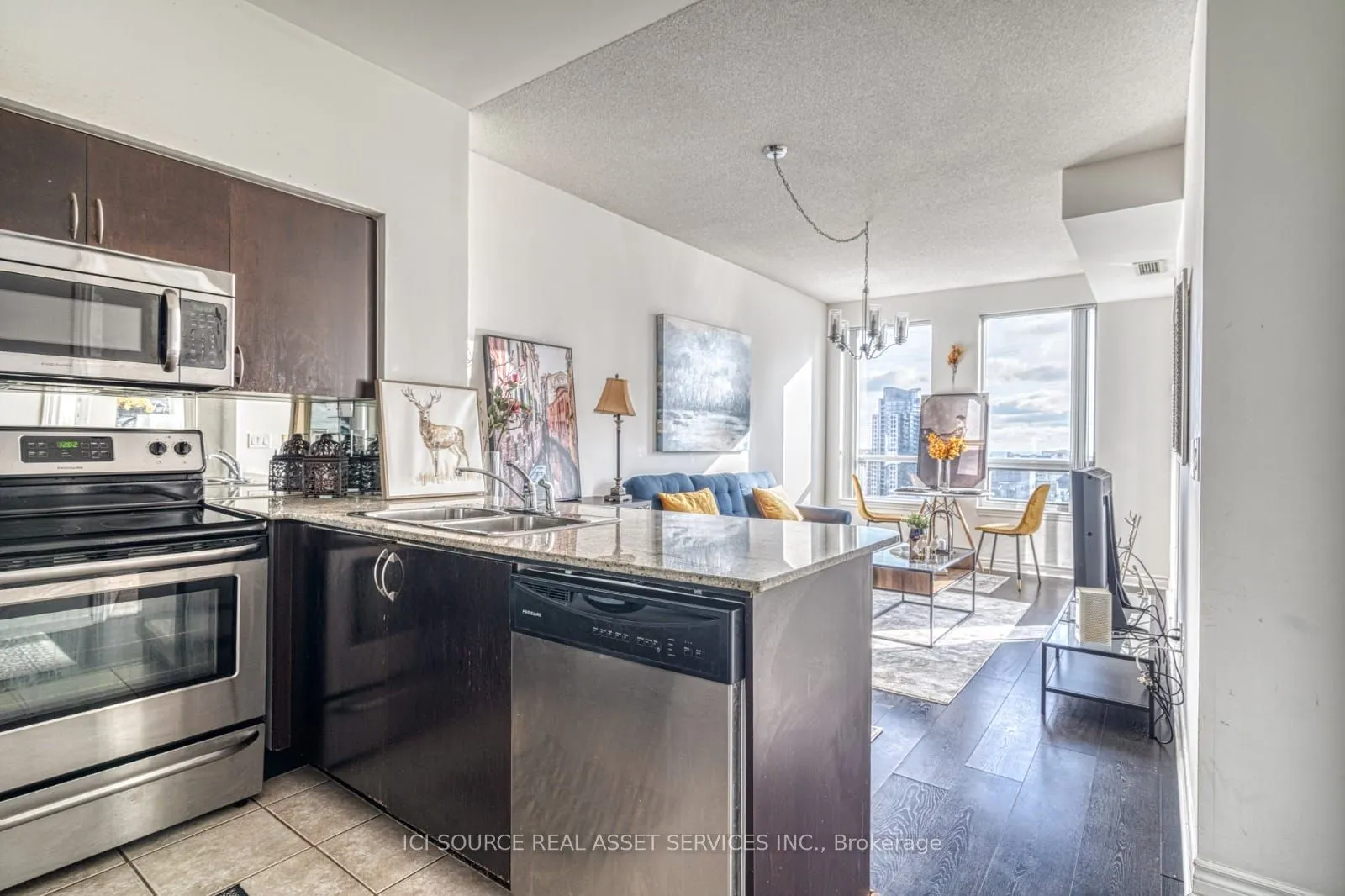 388 Prince Of Wales Drive, #2111