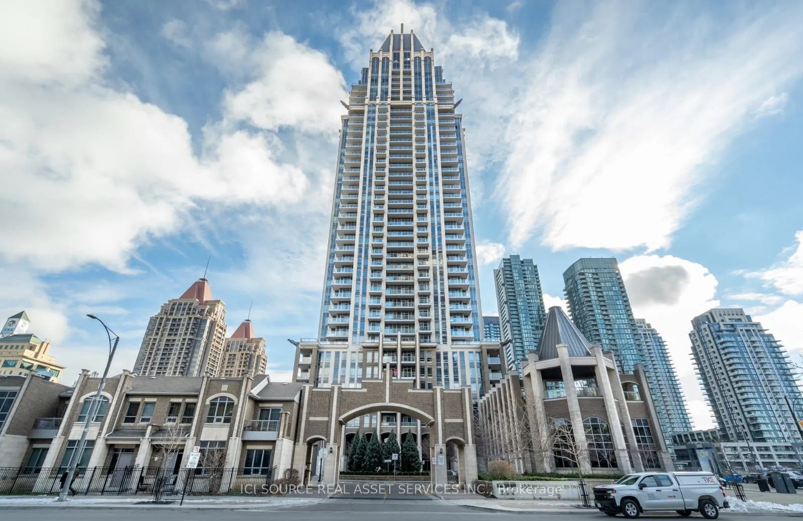 388 Prince Of Wales Drive, #2111