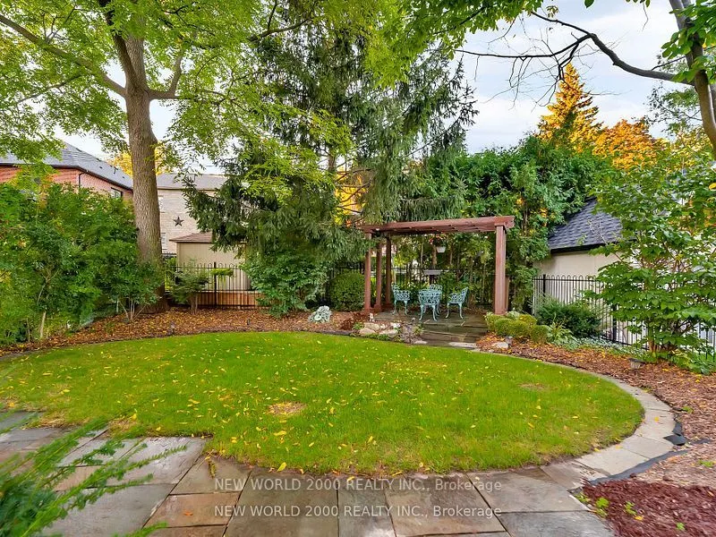 32 Edwalter Avenue