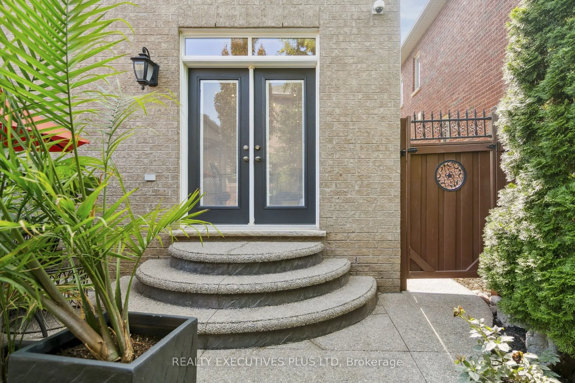 4649 Simmons Road