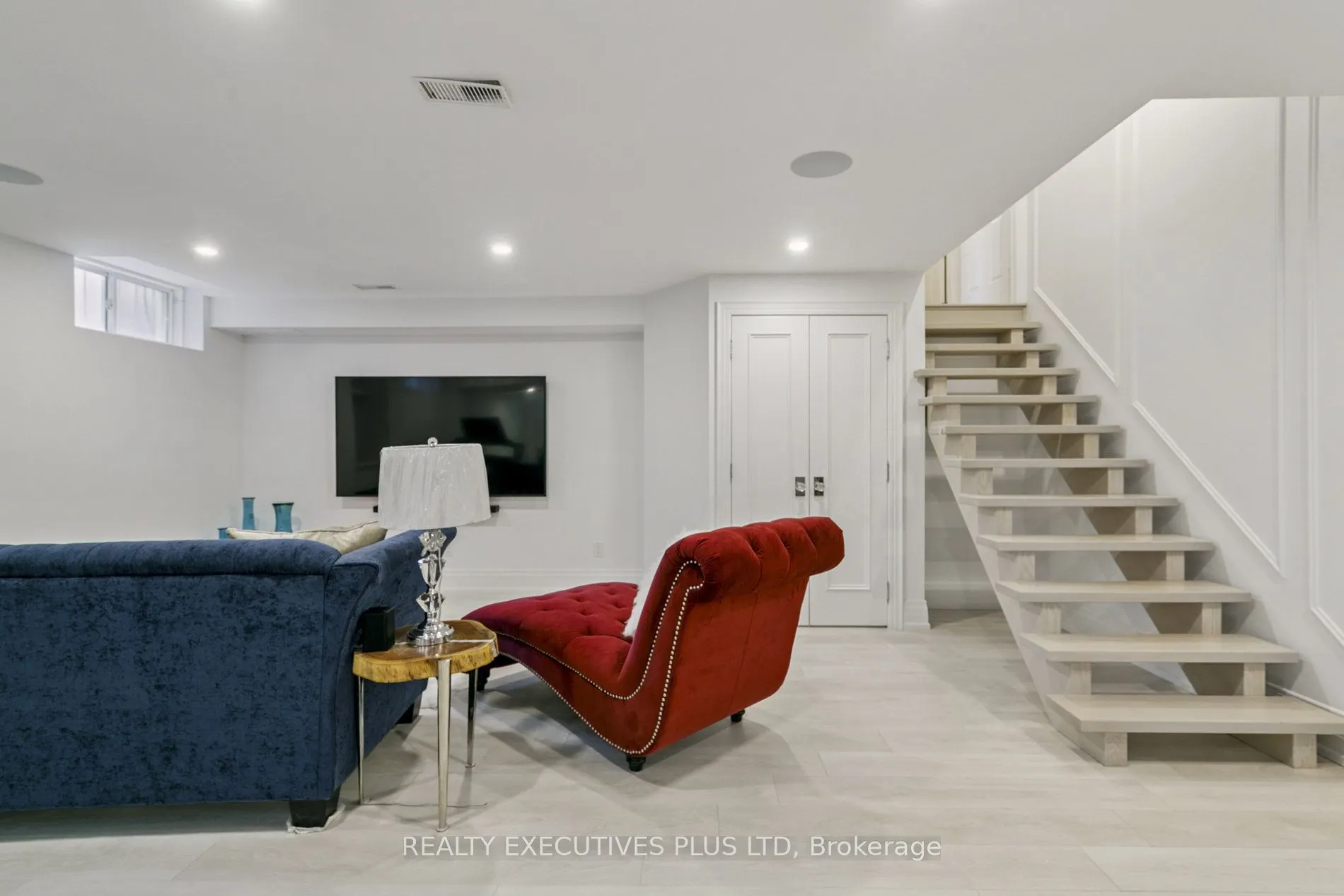 4649 Simmons Road