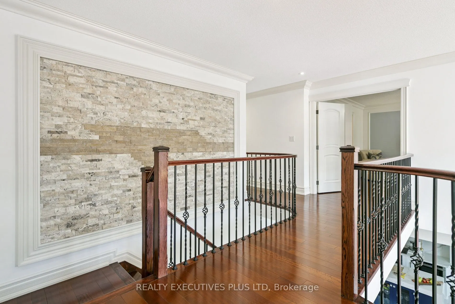 4649 Simmons Road