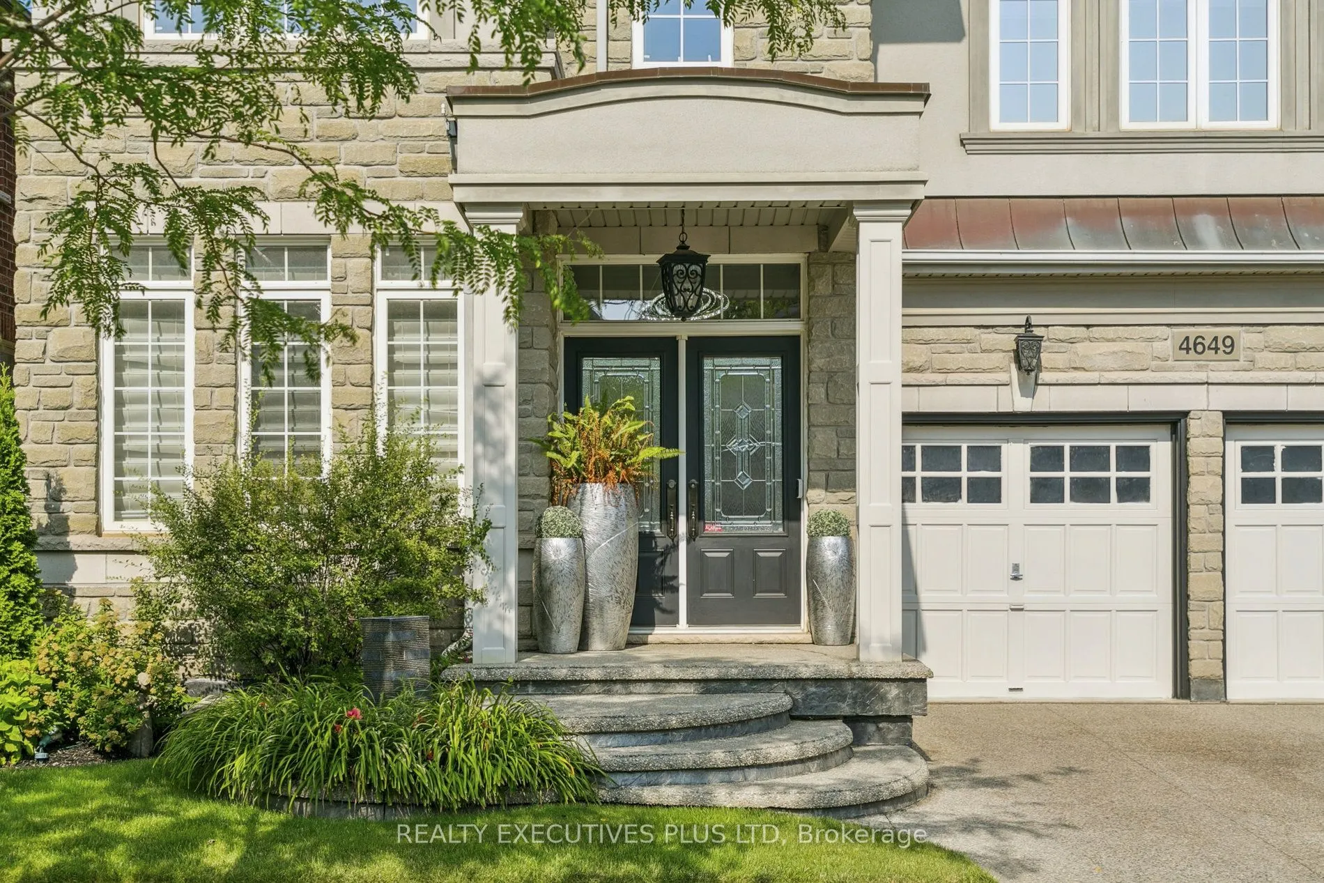 4649 Simmons Road