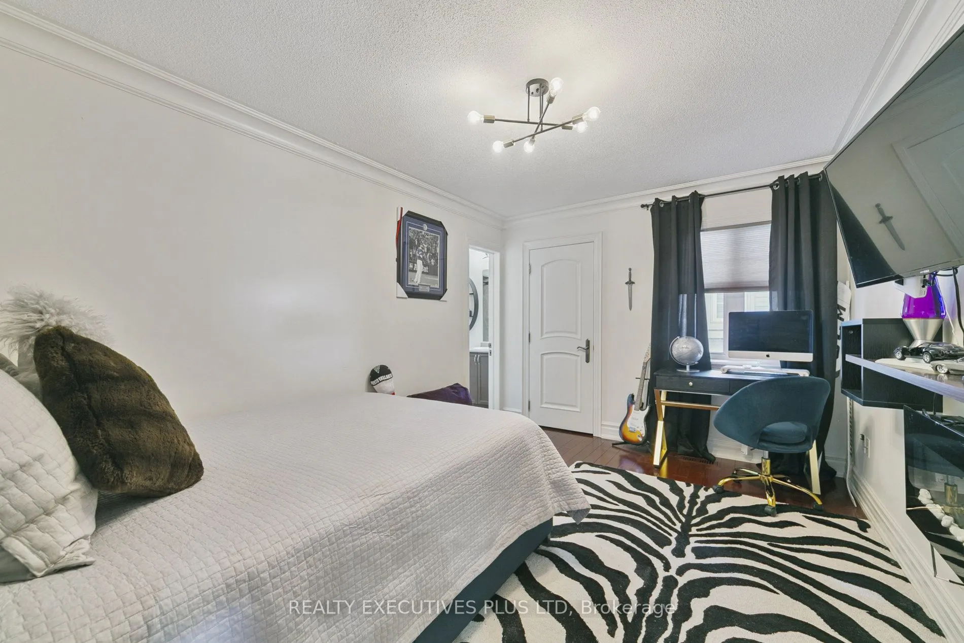 4649 Simmons Road