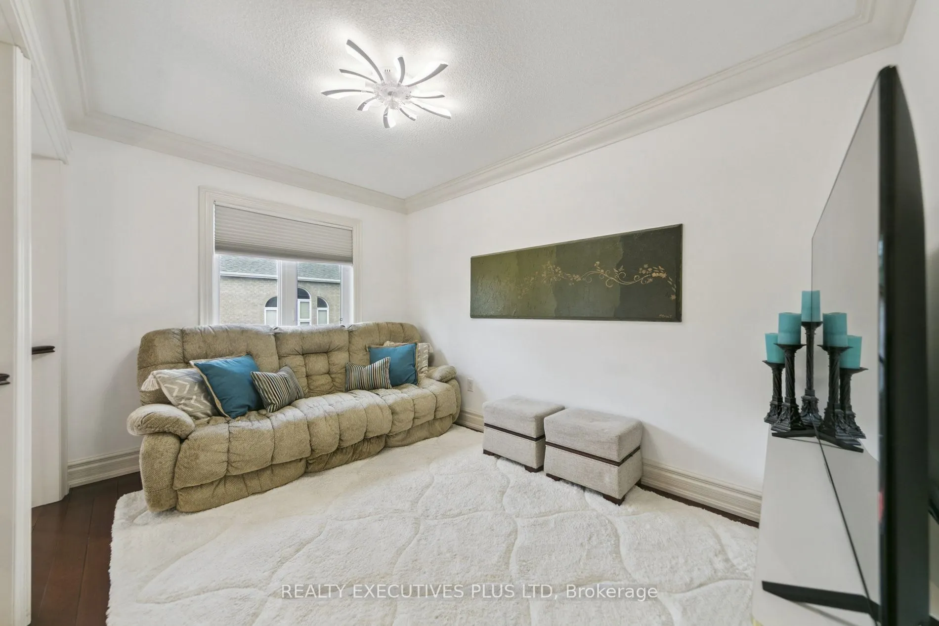 4649 Simmons Road