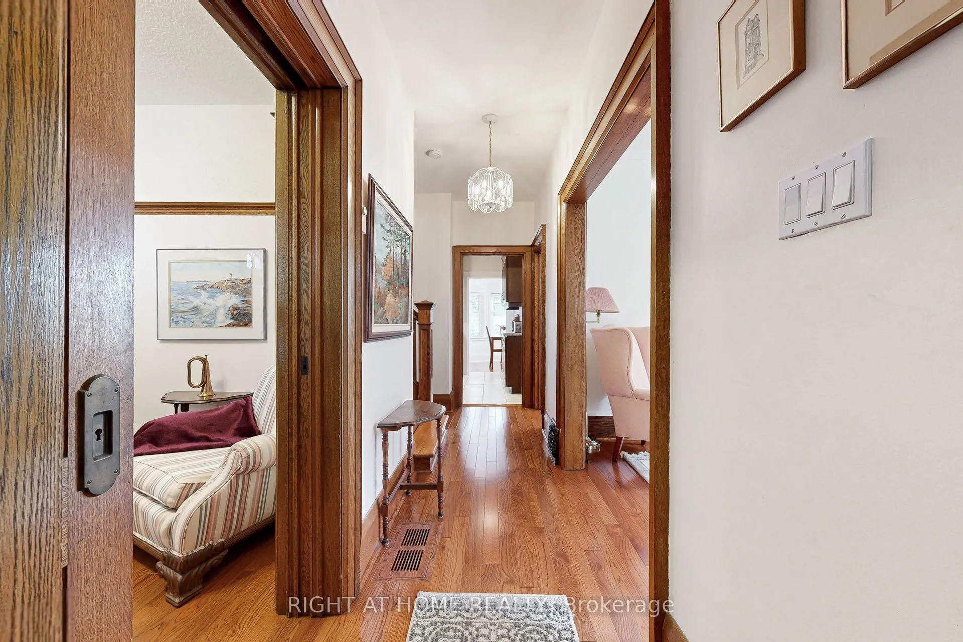 159 ROSEMOUNT Avenue