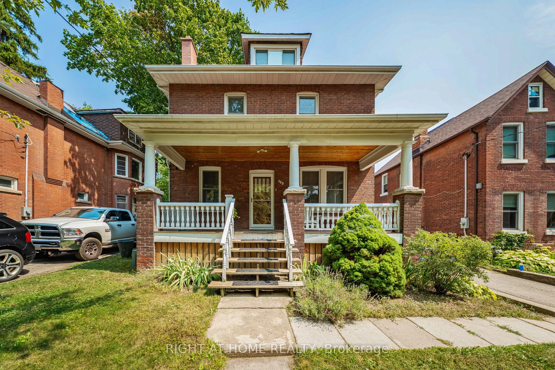 159 ROSEMOUNT Avenue