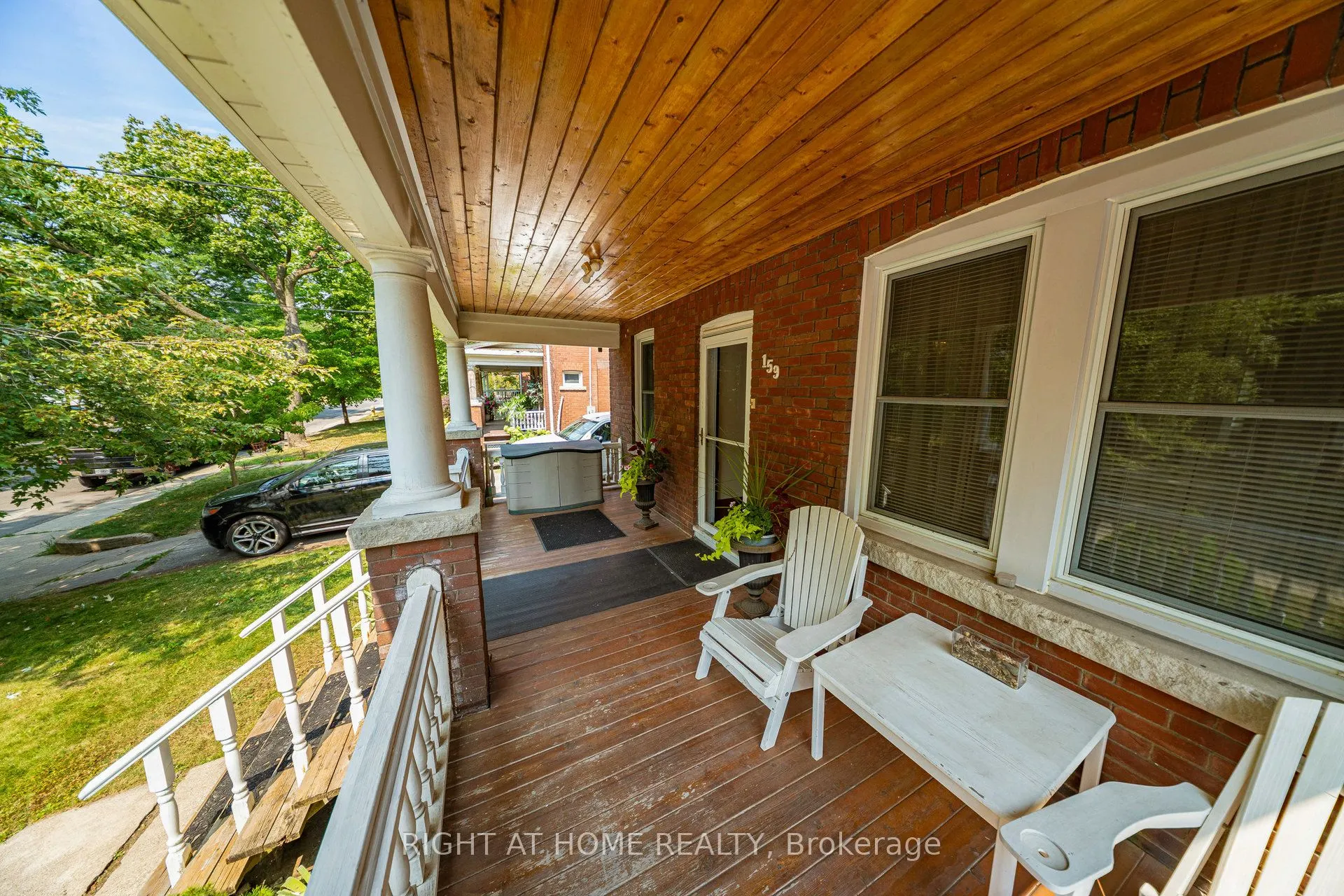 159 ROSEMOUNT Avenue
