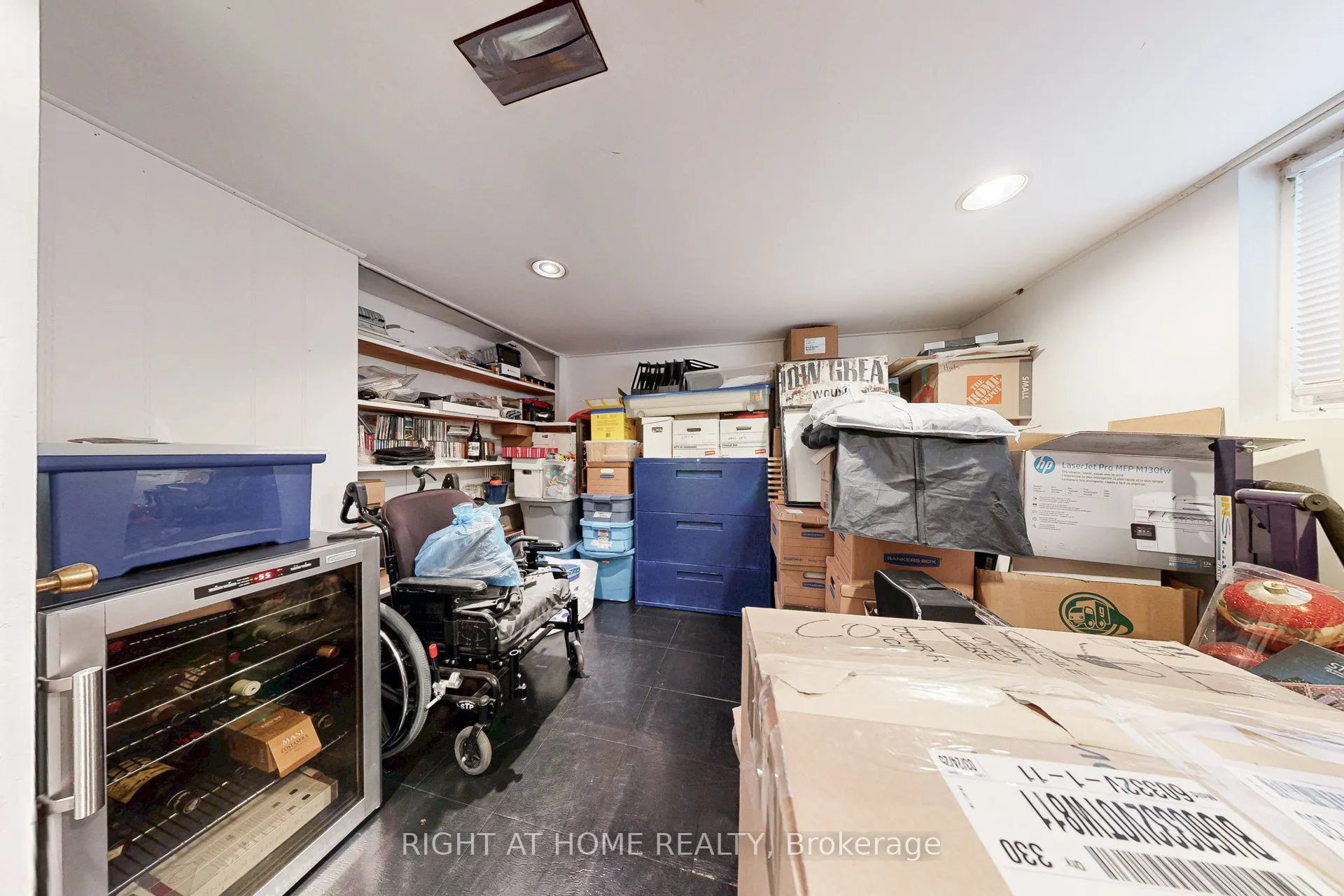 159 ROSEMOUNT Avenue