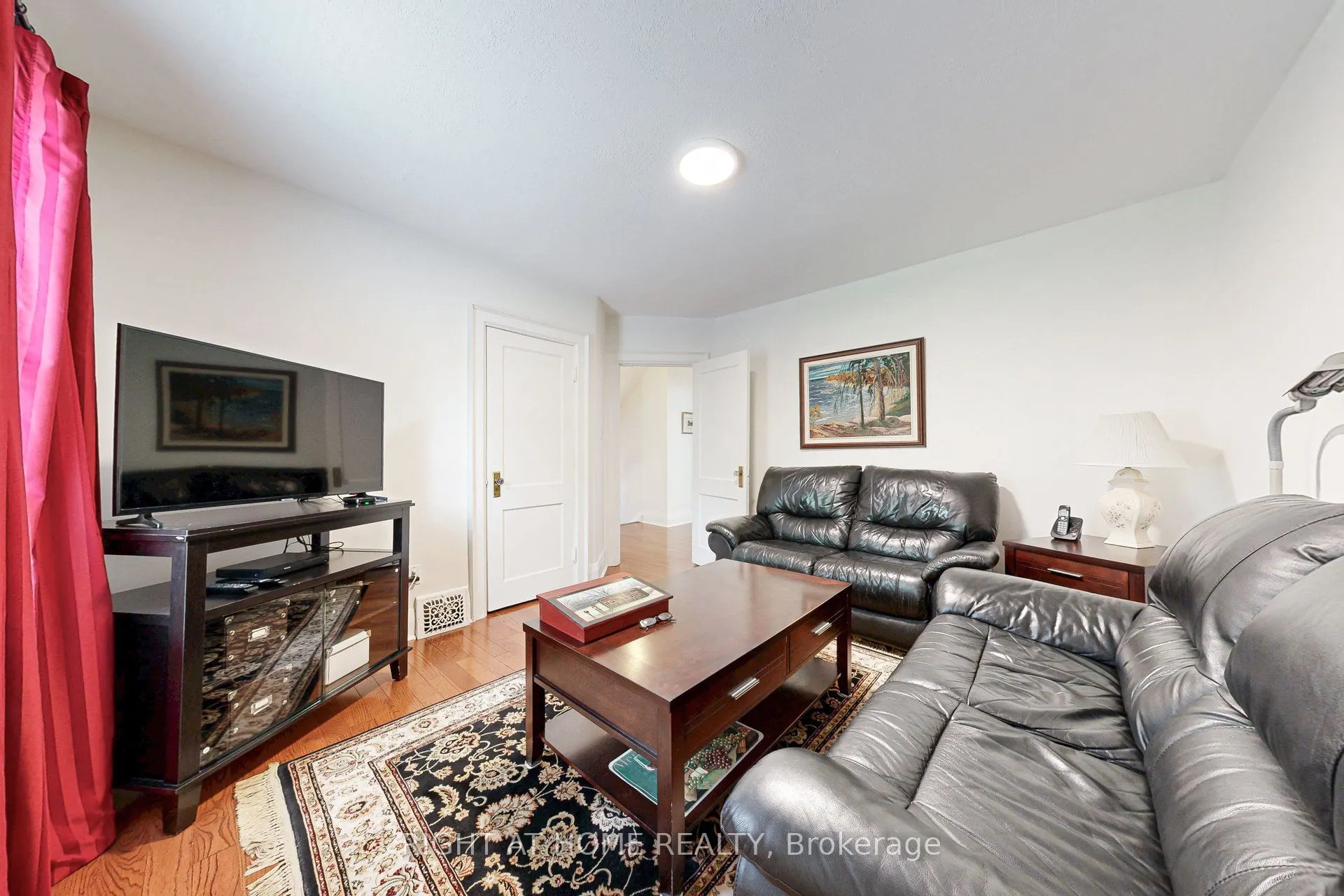 159 ROSEMOUNT Avenue