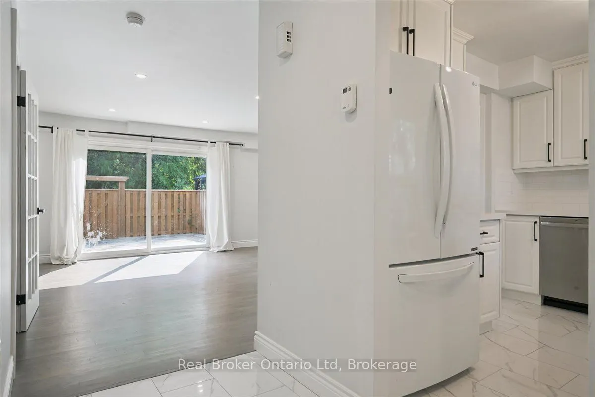 667 Woodward Avenue, #82