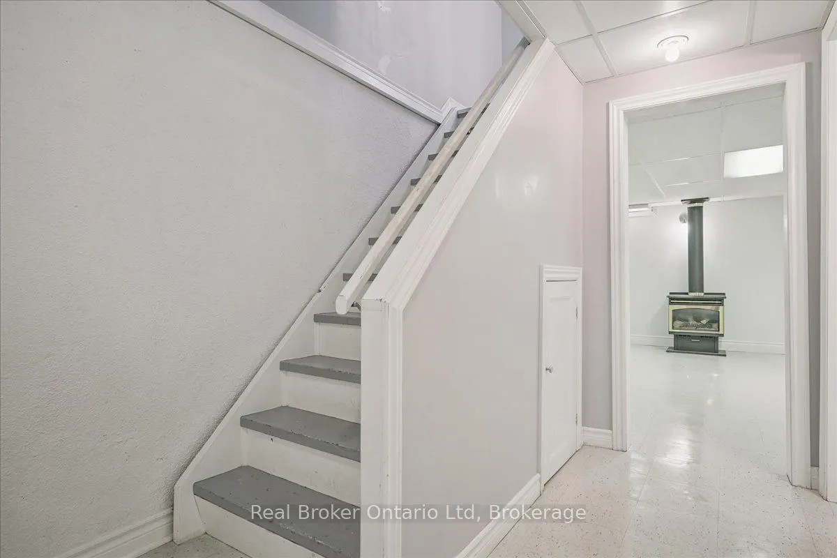 667 Woodward Avenue, #82